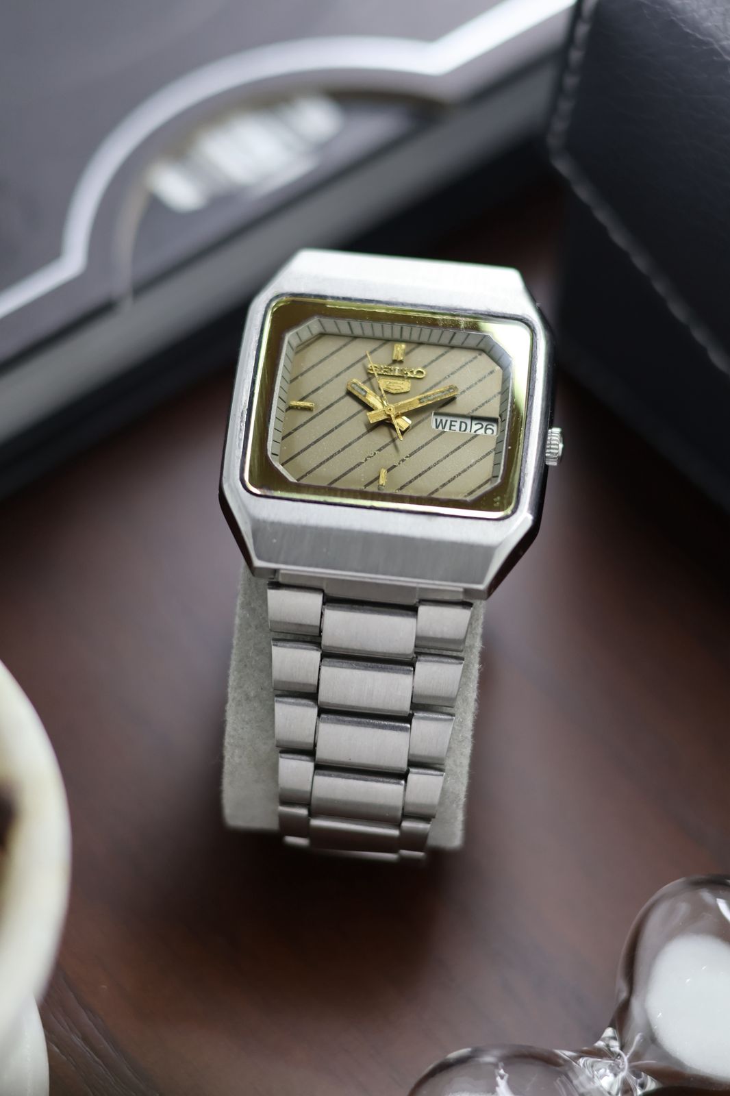 (Super Rare) 1983 Seiko 5 Grey TV Dial - Automatic Vintage Watch (Pre Owned) - SE434