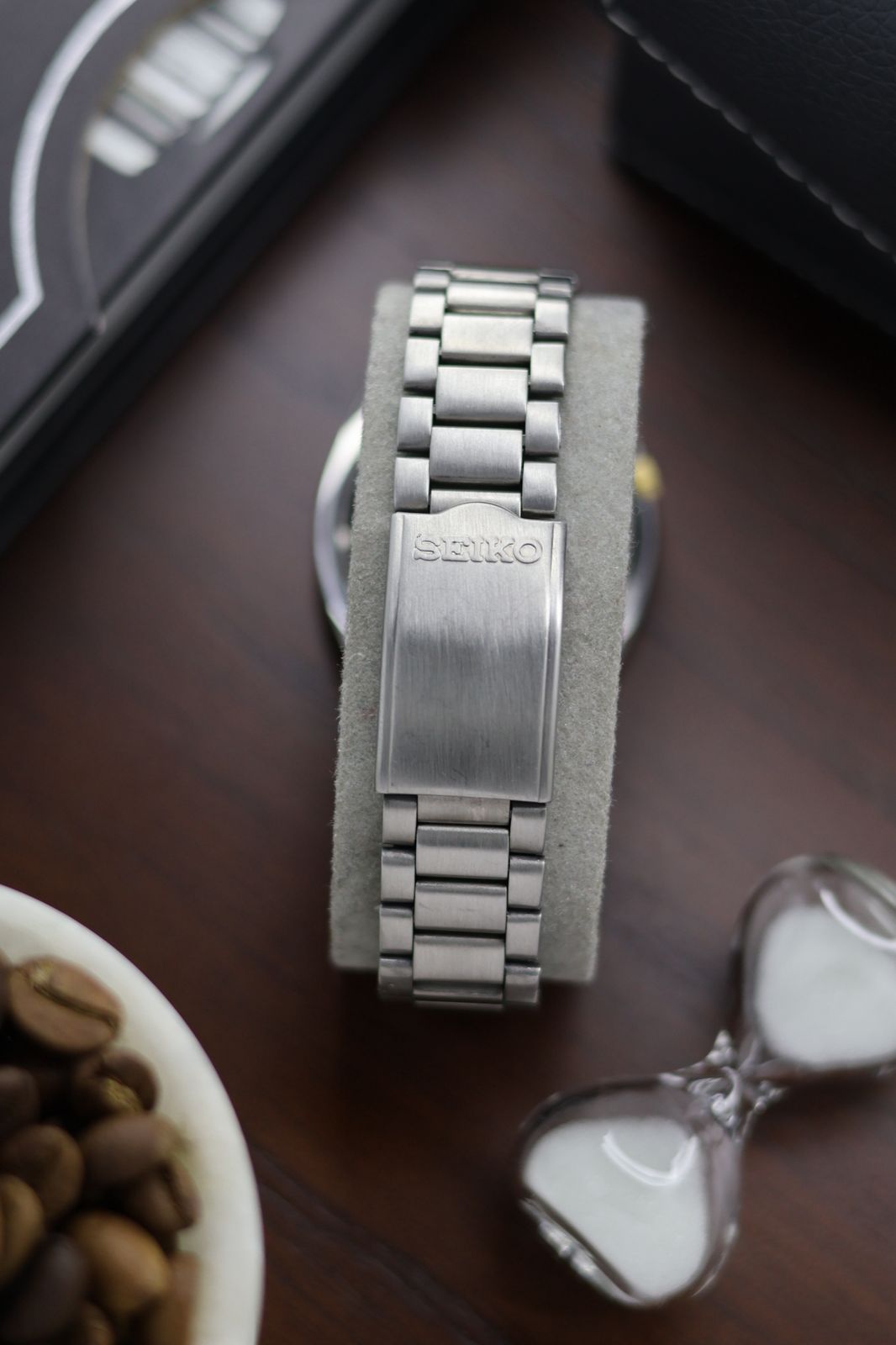 (Super Rare) Seiko 5 Gold Graph Dial with Glass Back - Automatic Vintage Watch (Pre Owned) - SE451