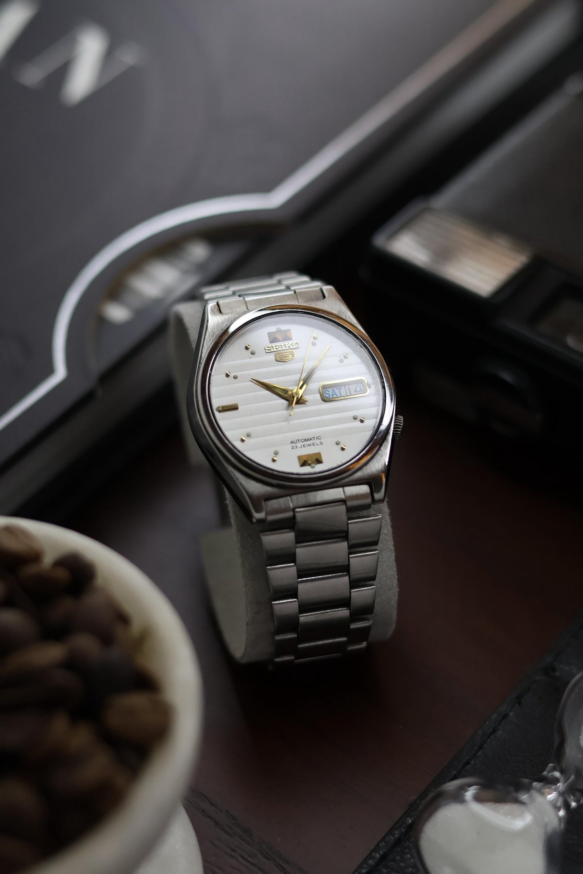 Seiko 5 White Lined Dial - Automatic Vintage Watch (Pre Owned) - A158