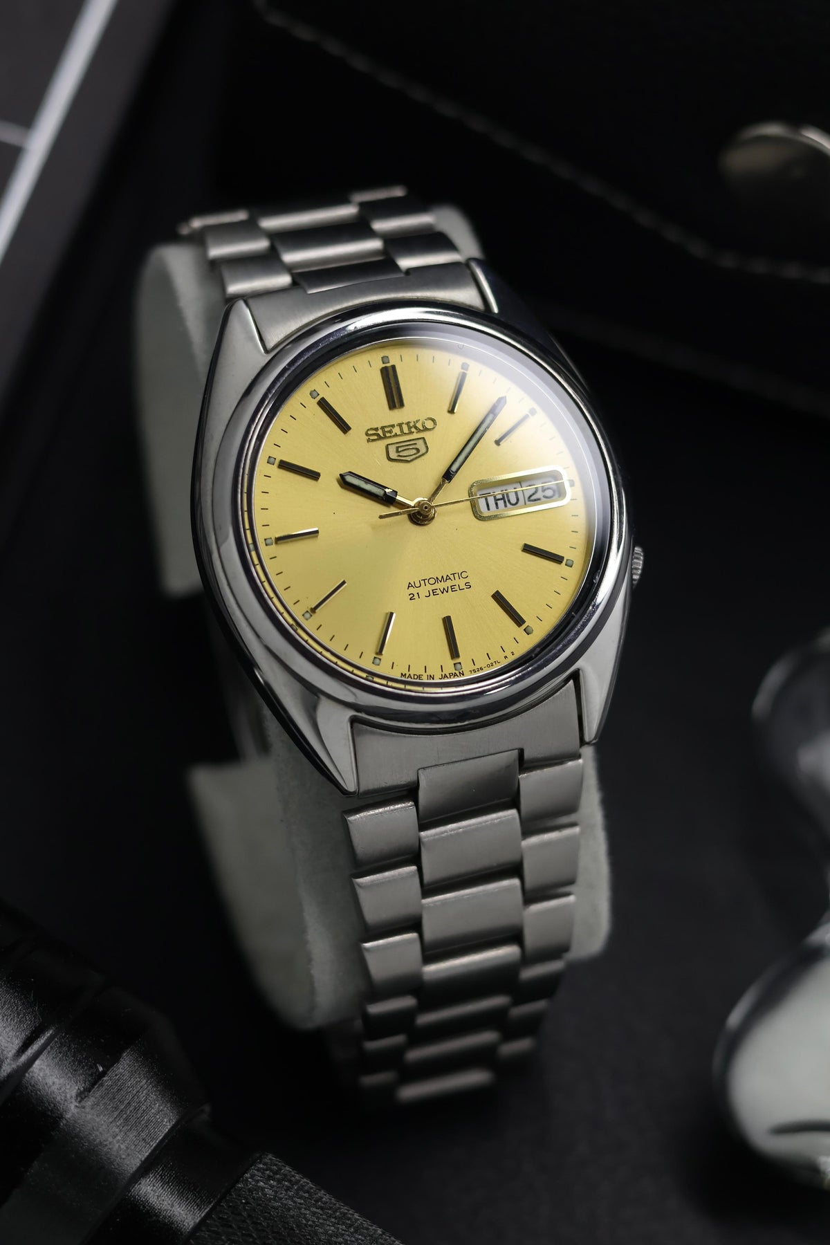 (Super Rare) Seiko 5 Gold Sunray Dial with Glass Back - Automatic Vintage Watch (Pre Owned) - SE705