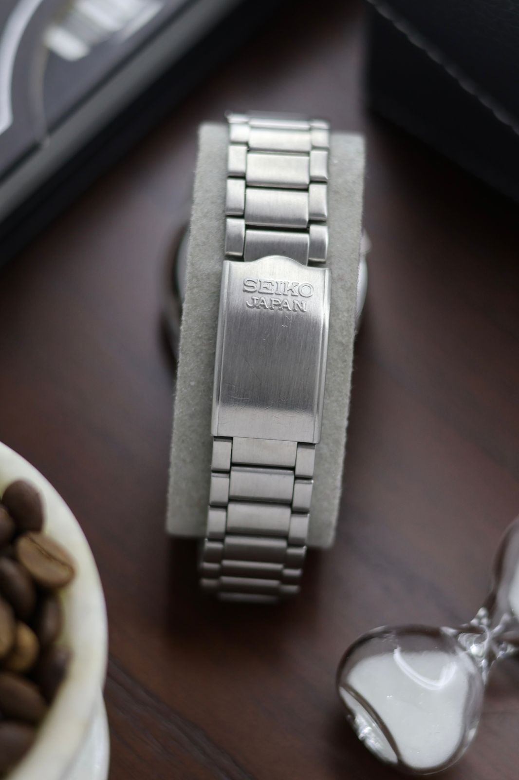 Seiko 5 Railway Time Black Dial with Glass Back - Automatic Vintage Watch (Pre Owned) - SE423