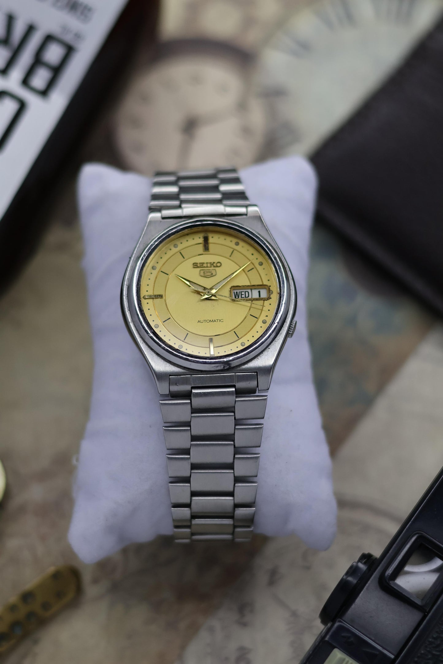 1996 Seiko 5 Gold Motif Dial (Pre Owned)
