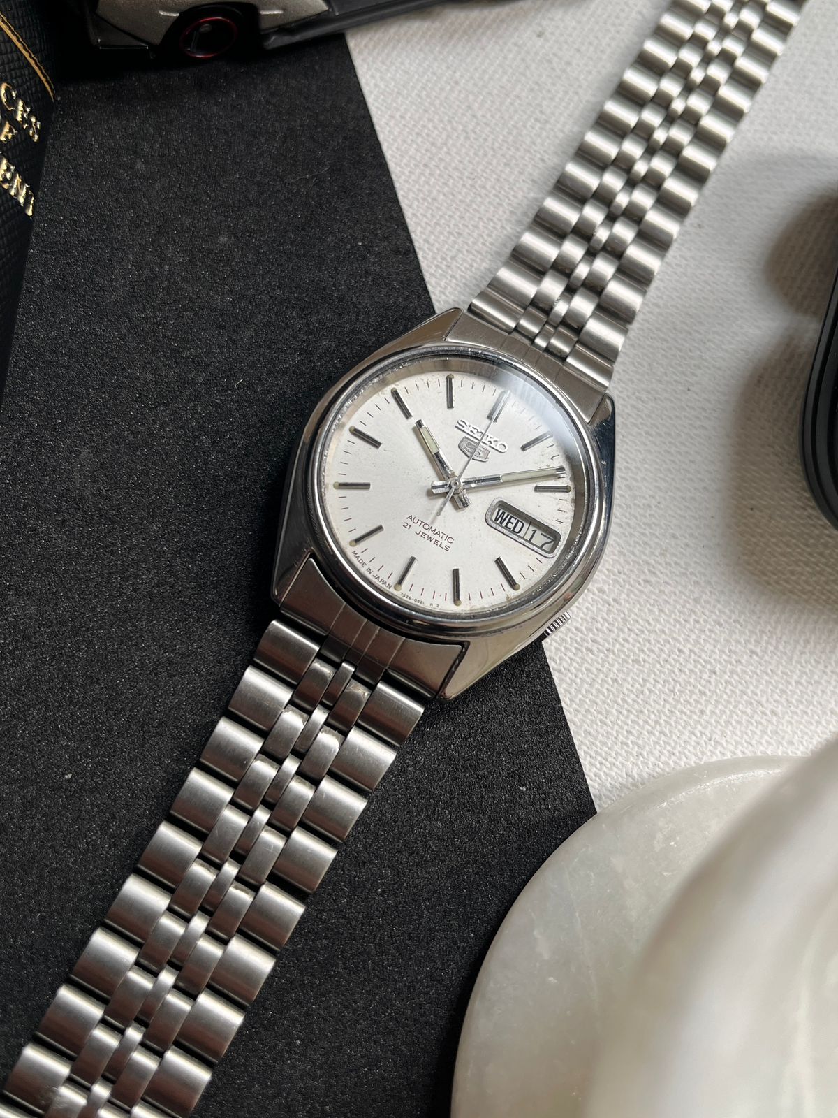 1997 Seiko 5 White Dial (Pre Owned)