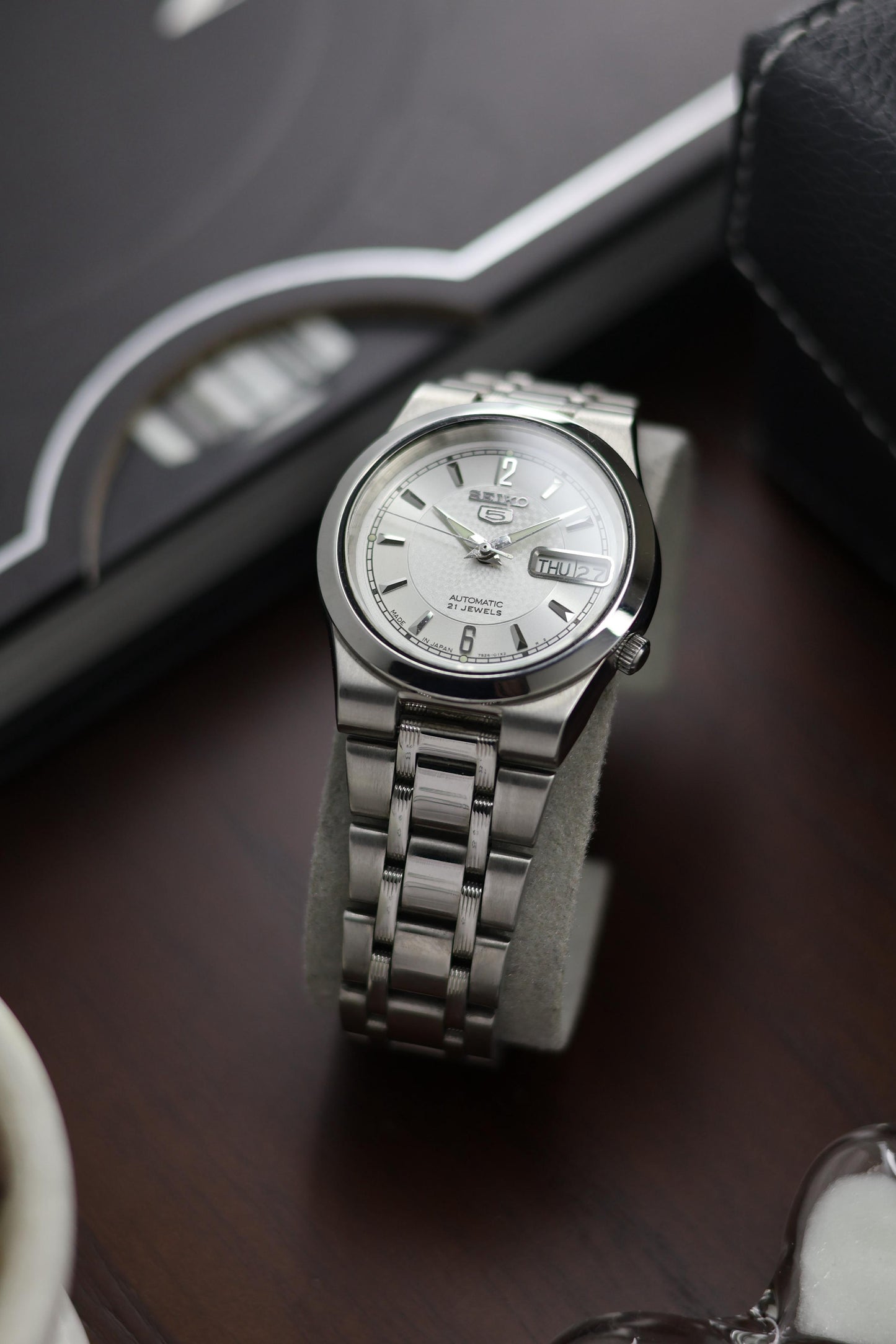 (Super Rare) Seiko 5 Silver Guilloche Dial with Glass Back - Automatic Vintage Watch (Pre Owned) - A153