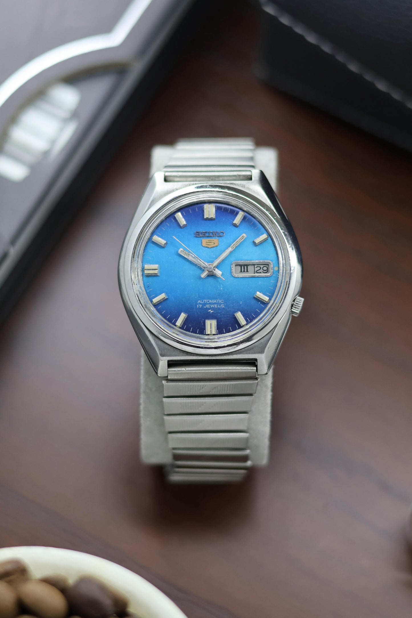 (Super Rare) 1978 Seiko 5 Blue Gradient Dial - Automatic Vintage Watch (Pre Owned) - A312