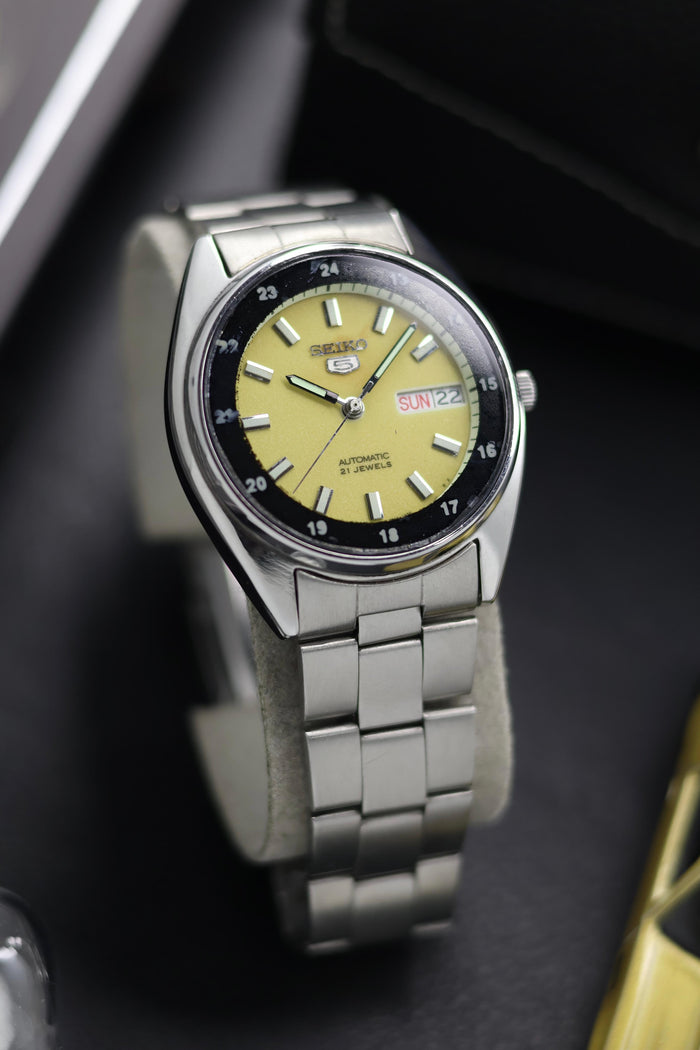 (Super Rare) 1997 Seiko 5 Railway Time Lume Dial - Automatic Vintage Watch (Pre Owned) - SE636