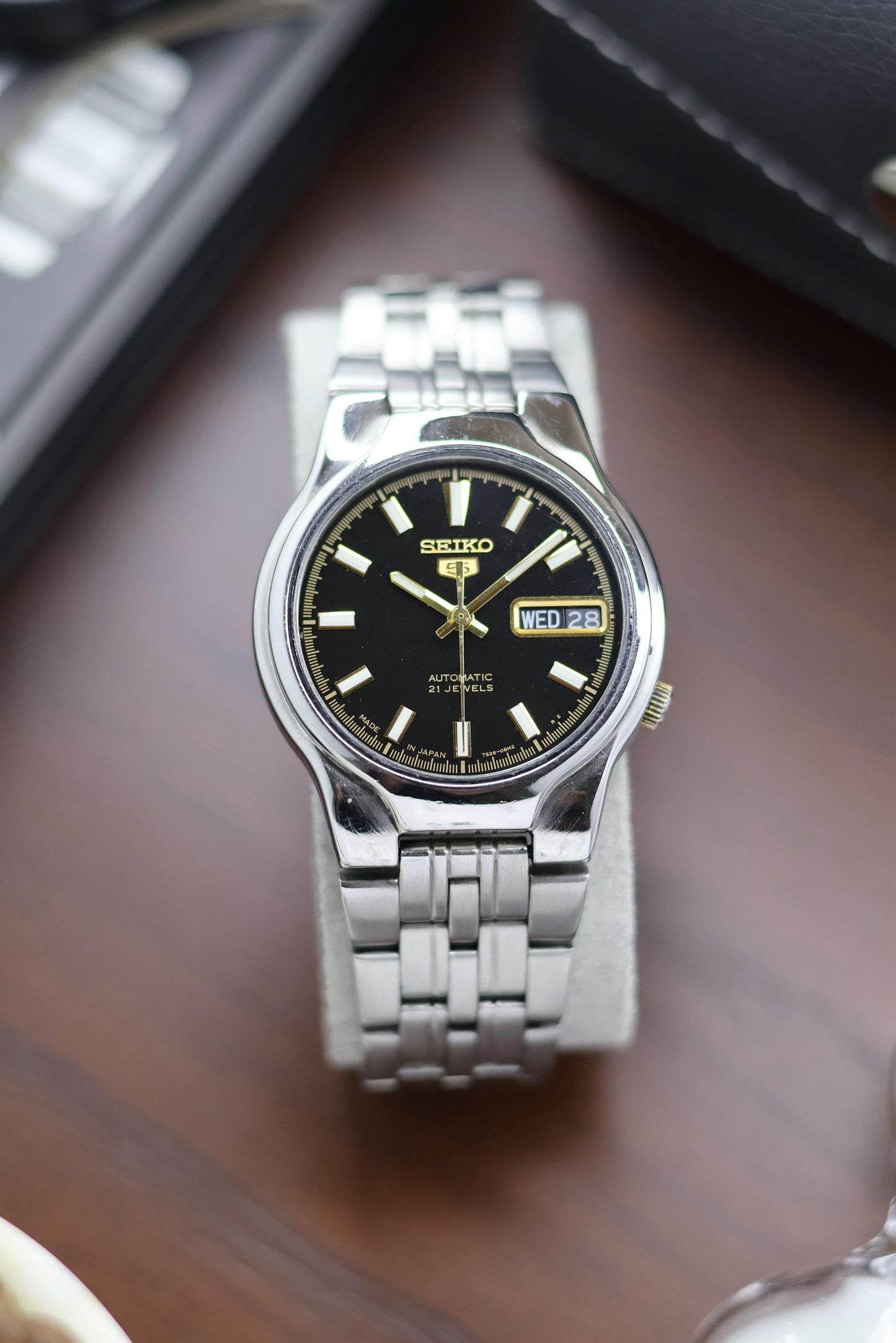 Seiko 5 Black Dial with Glass Back - Automatic Vintage Watch (Pre Owned) - A223