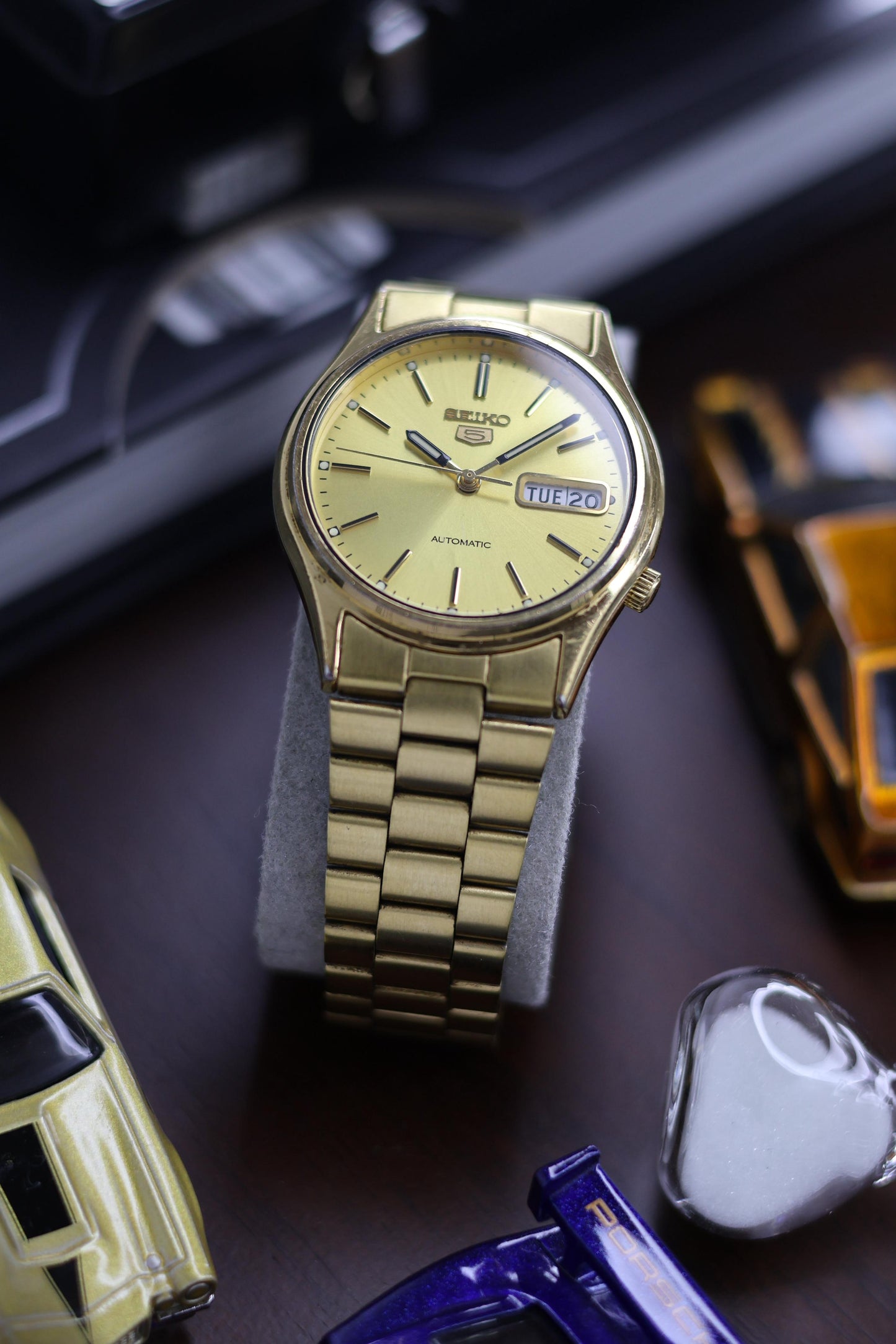 (Super Rare) Seiko 5 SNXJ68 Gold Sunray Dial with Glass Back - Automatic Vintage Watch (Pre Owned) - SE425