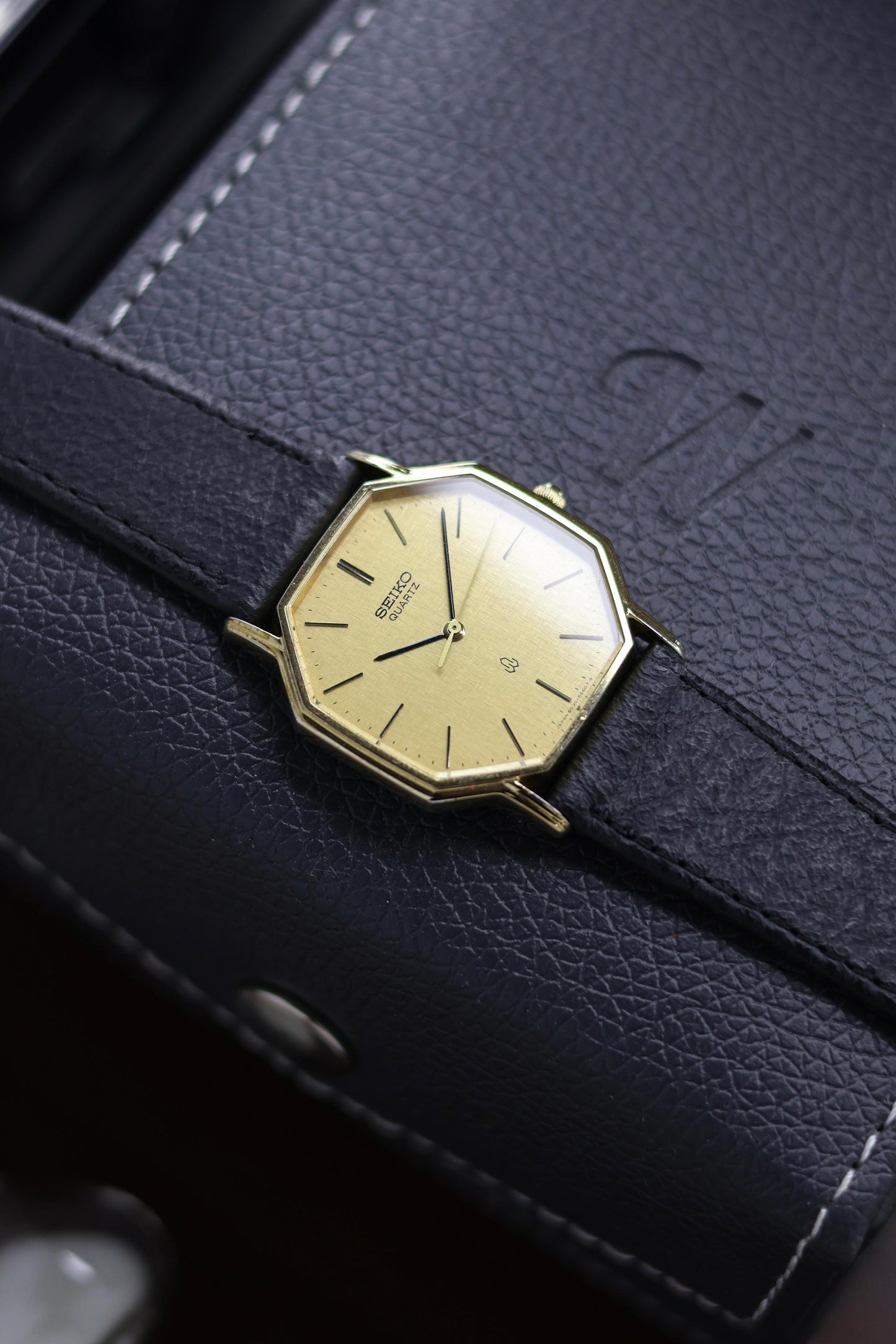 (JDM - Extremely Rare) 1982 Seiko Chariot Linen Dial with Gold Plated Octagonal Case - Quartz Vintage Watch (Pre Owned) - SE489