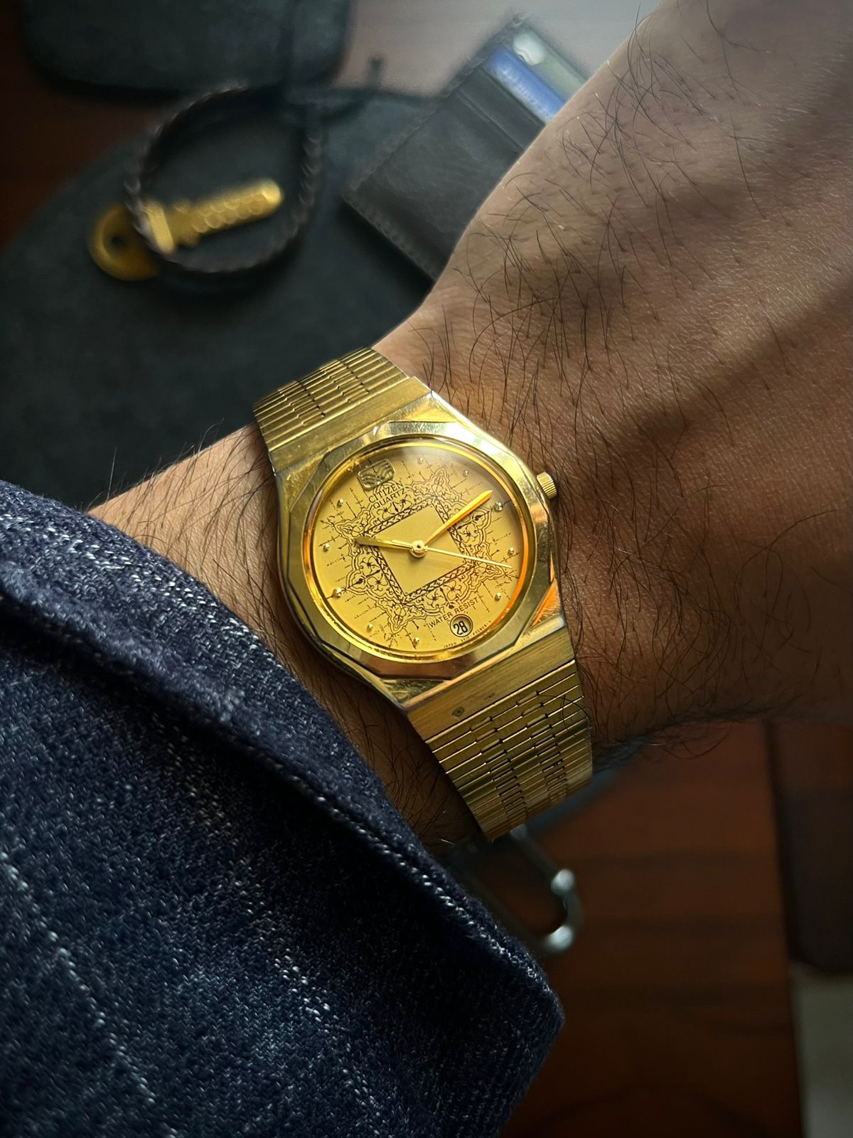 (Super Rare) Citizen Quartz Gold Motif Dial (Pre Owned) - #W242