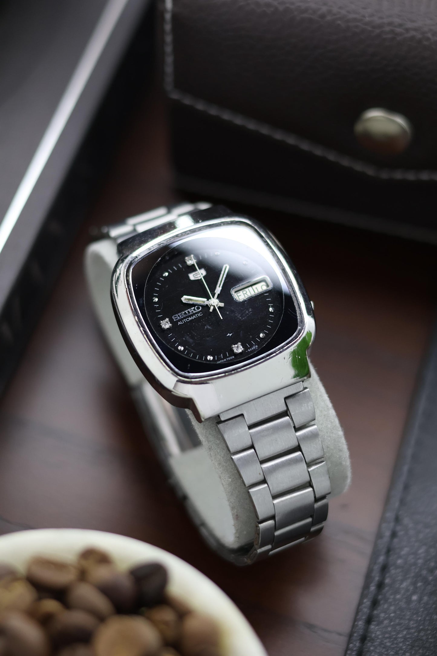 (Super Rare) 1979 Seiko 5 TV Dial - Automatic Vintage Watch (Pre Owned)