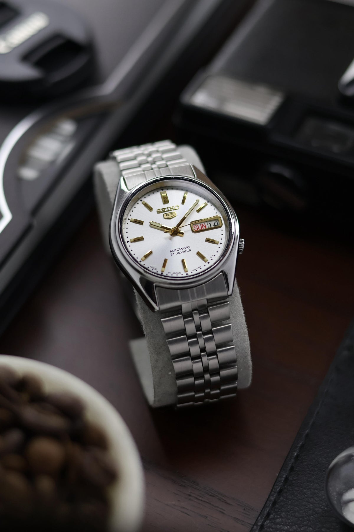 1996 Seiko 5 Silver Sunray Dial - Automatic Vintage Watch (Pre Owned) - A248