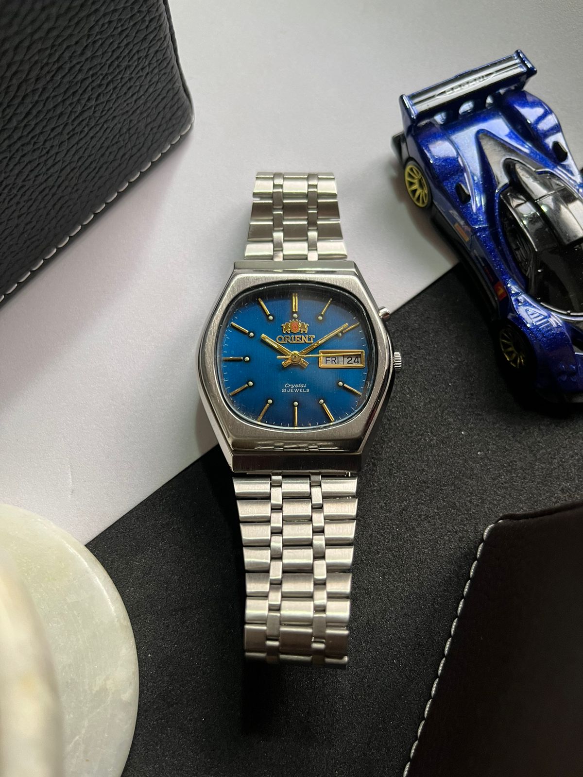 Super Rare Orient Crystal Blue Gradient Dial Pre Owned watchtopia.in