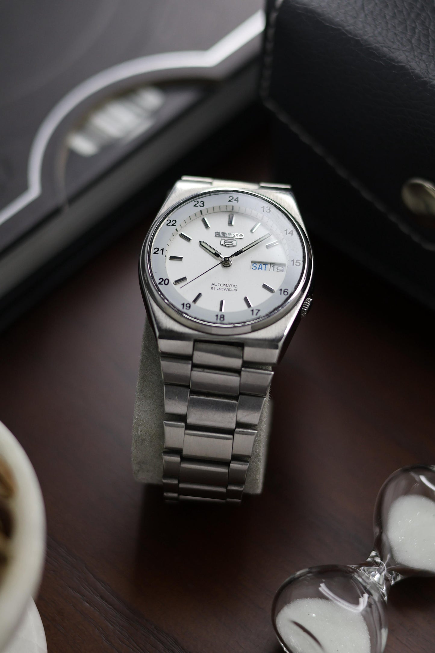 Seiko 5 Railway Time White Dial - Automatic Vintage Watch (Pre Owned) - SE460