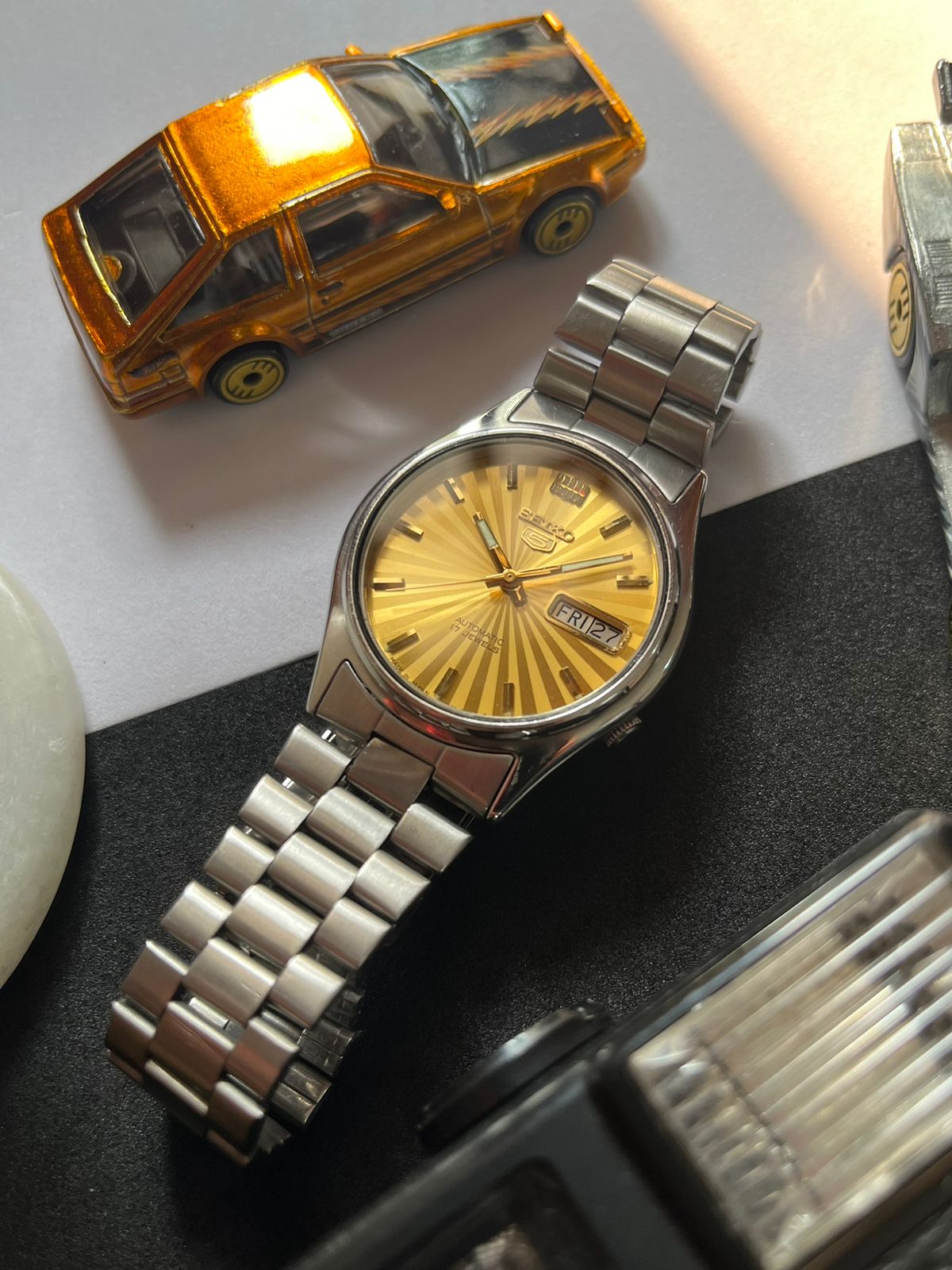1995 Seiko 5 Gold Sunray Dial (Pre Owned)