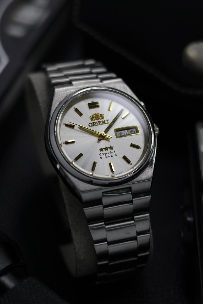(Super Rare) Orient Tri-Star Crystal Silver Sunray Dial - Automatic Vintage Watch (Pre Owned) - SE651