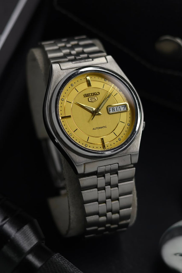 (Super Rare) 1997 Seiko 5 Gold Motif Dial - Automatic Vintage Watch (Pre Owned) - SE689