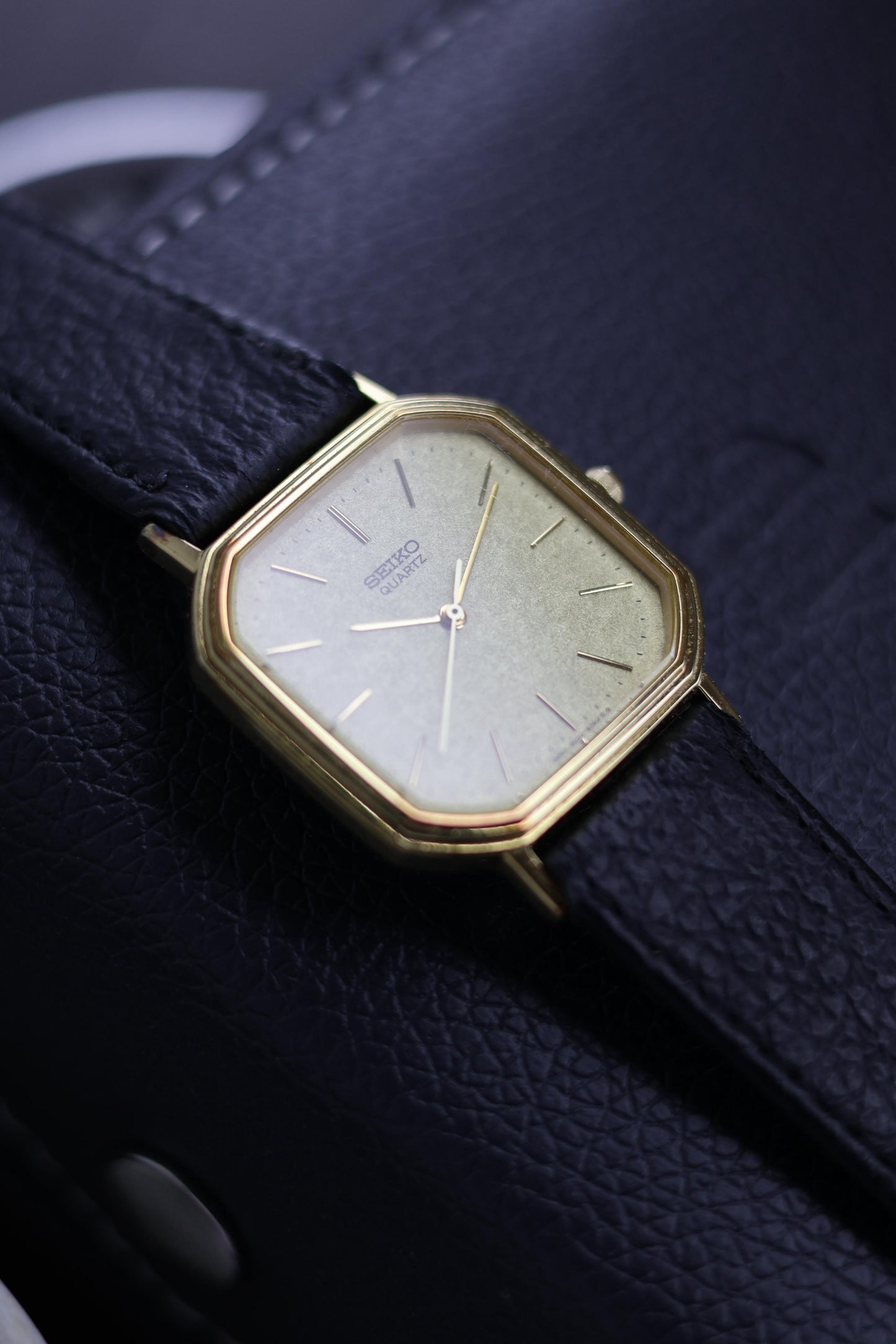 (JDM - Extremely Rare) 1983 Seiko Quartz TV Frosted Snowflake Dial - Vintage Watch (Pre Owned) - A255