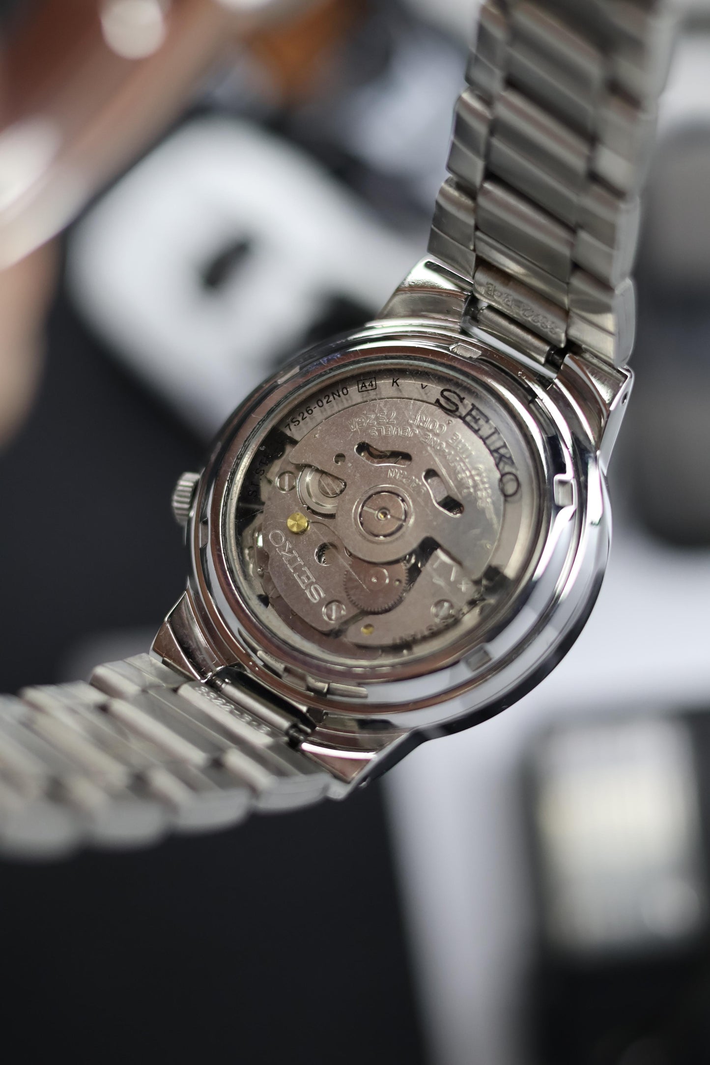 Seiko 5 White Dial with Glass Back (Pre Owned)