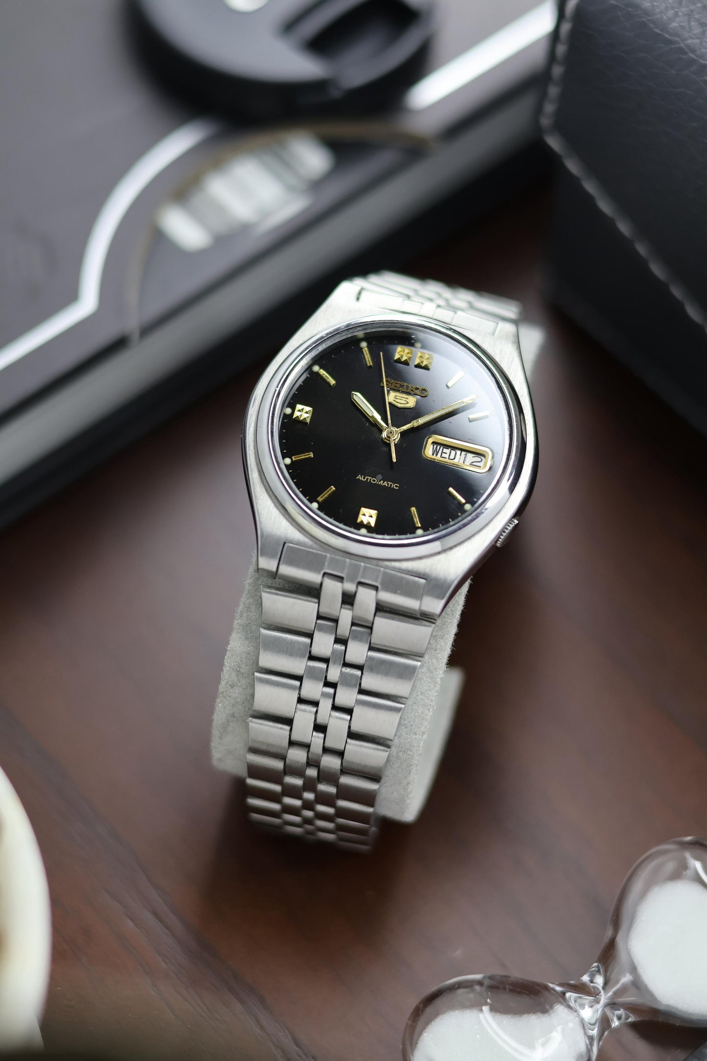 1984 Seiko 5 Black Dial- Automatic Vintage Watch (Pre Owned) - A233