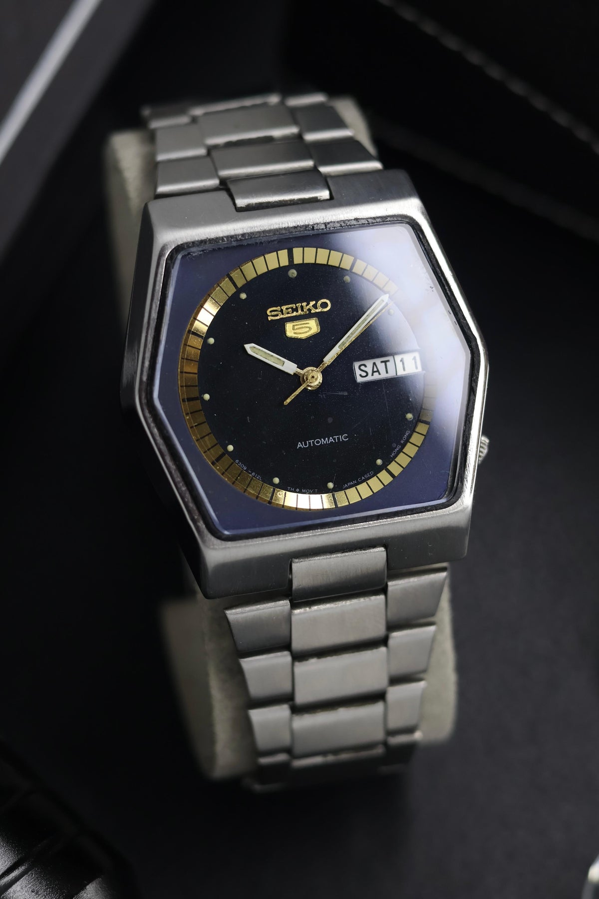 (Super Rare) 1981 Seiko 5 Blue Hex TV Dial - Automatic Vintage Watch (Pre Owned) - SE421
