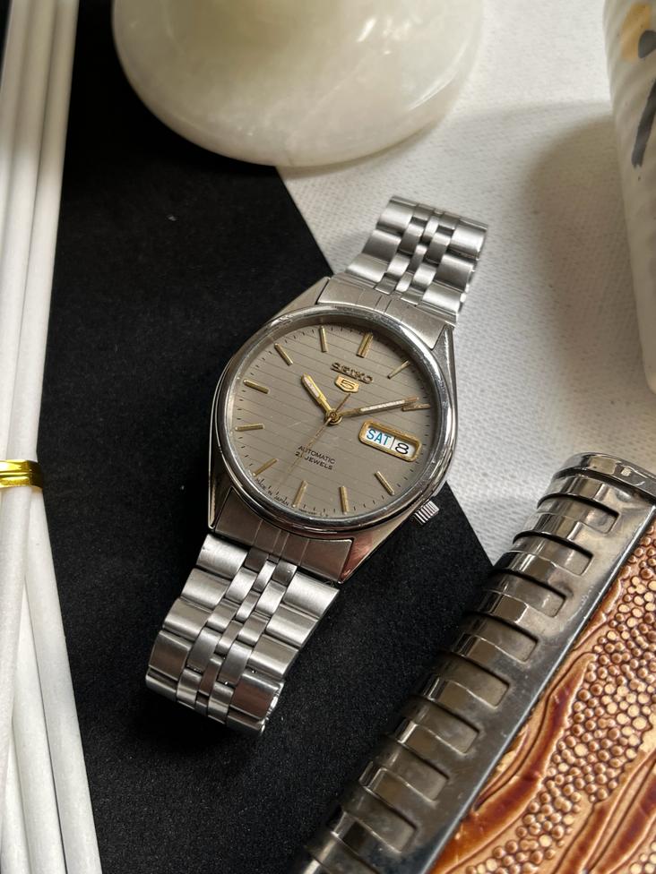 Seiko 5 Grey Patterned Dial(Pre Owned)