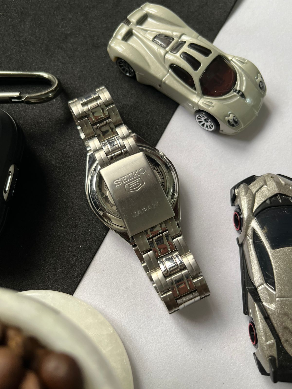 Seiko 5 Silver Textured Dial with Glass Back (Pre Owned)