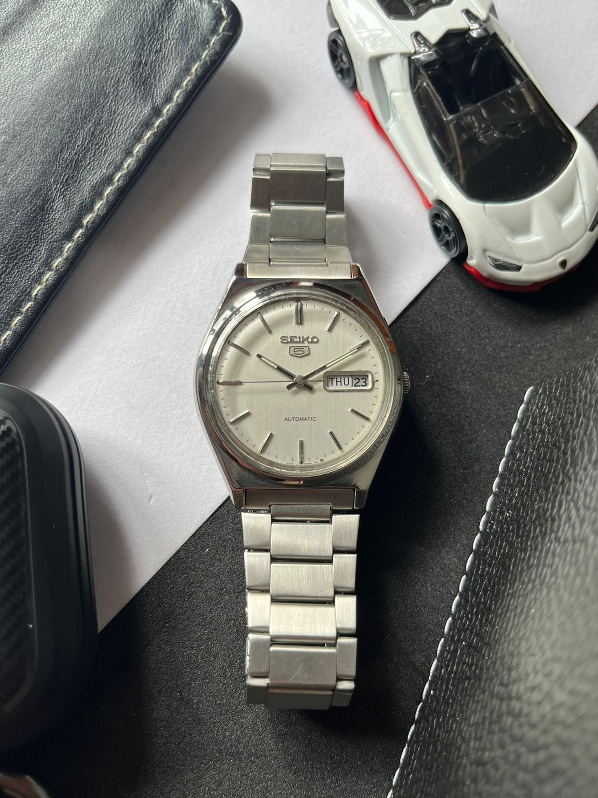 1985 Seiko 5 White Dial Pre Owned watchtopia.in