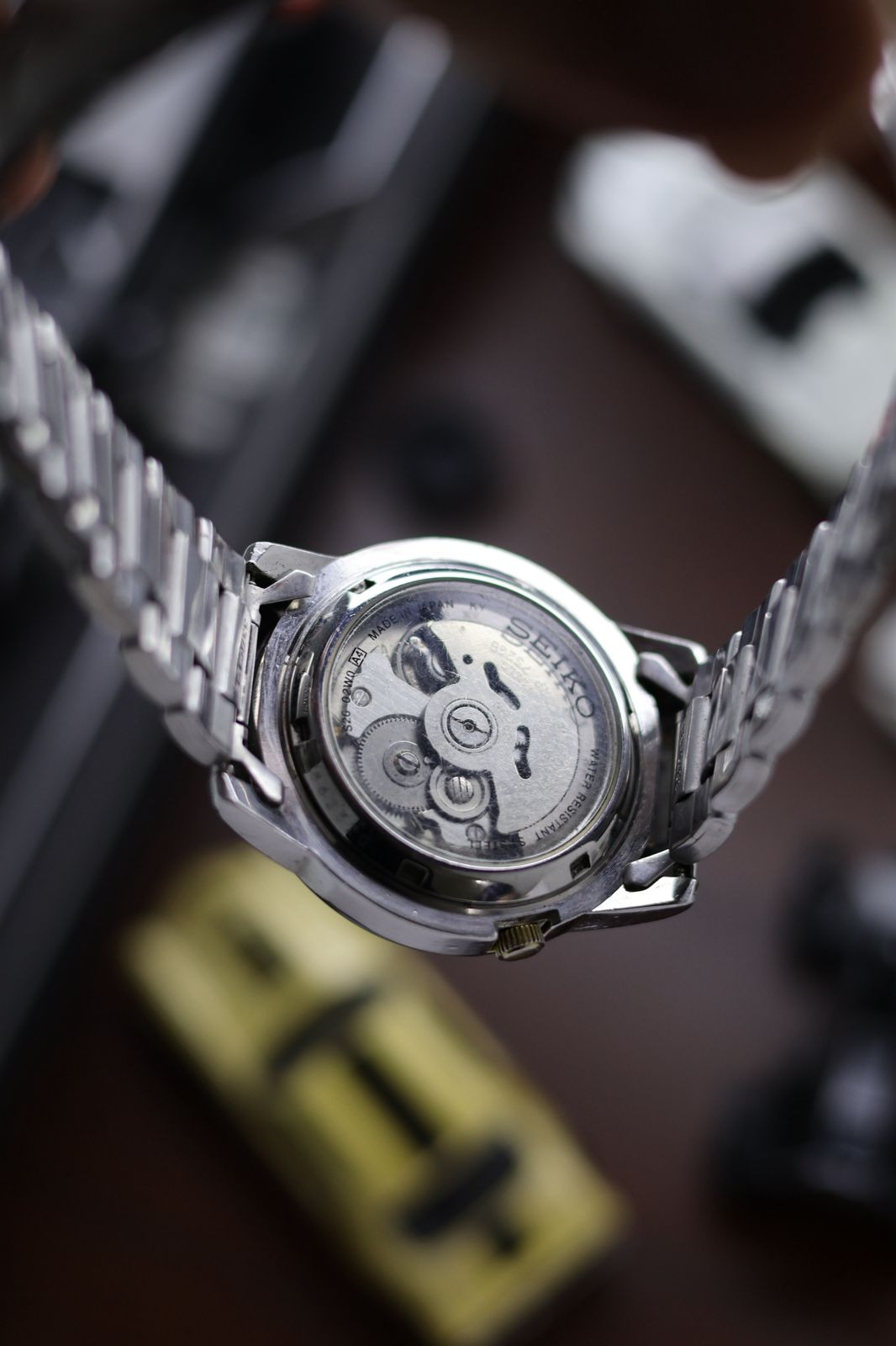 Seiko 5 Silver Sunray Dial with Glass Back - Automatic Vintage Watch (Pre Owned) - SE480