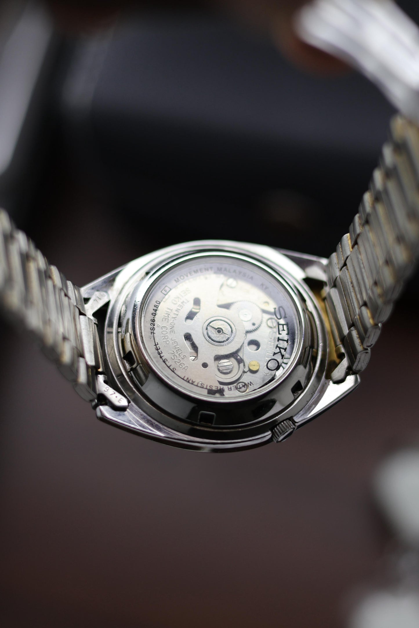 Seiko 5 Yellow Lined Dial with Glass Back - Automatic Vintage Watch (Pre Owned) - A301