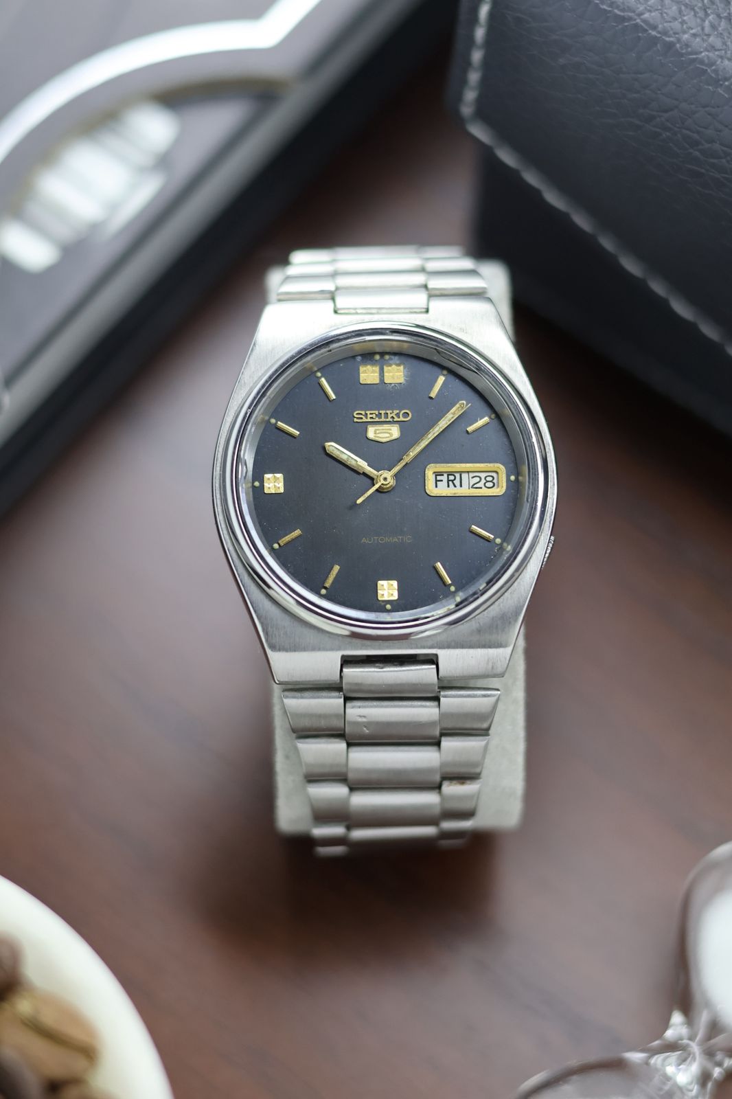 1984 Seiko 5 Black Dial - Automatic Vintage Watch (Pre Owned) - SE428