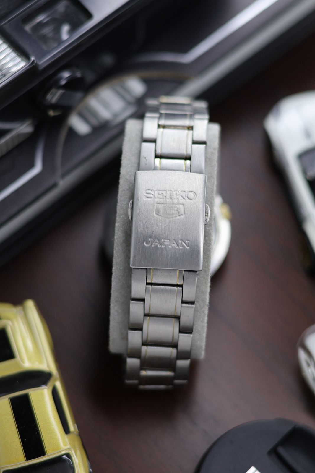 Seiko 5 Silver Sunray Dial with Glass Back - Automatic Vintage Watch (Pre Owned) - SE480