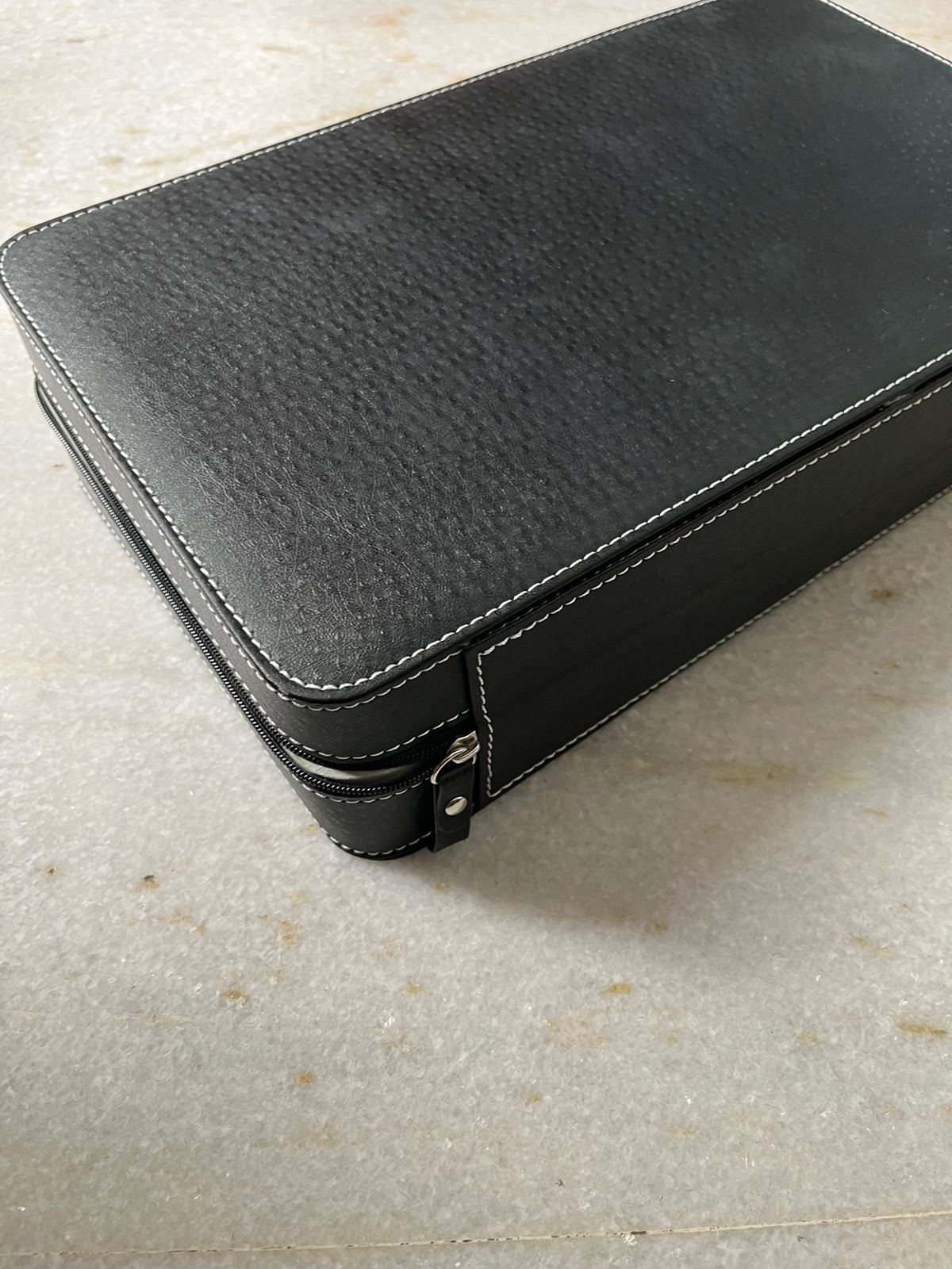 Multi-Slot Watch Zipper Organiser Storage Box