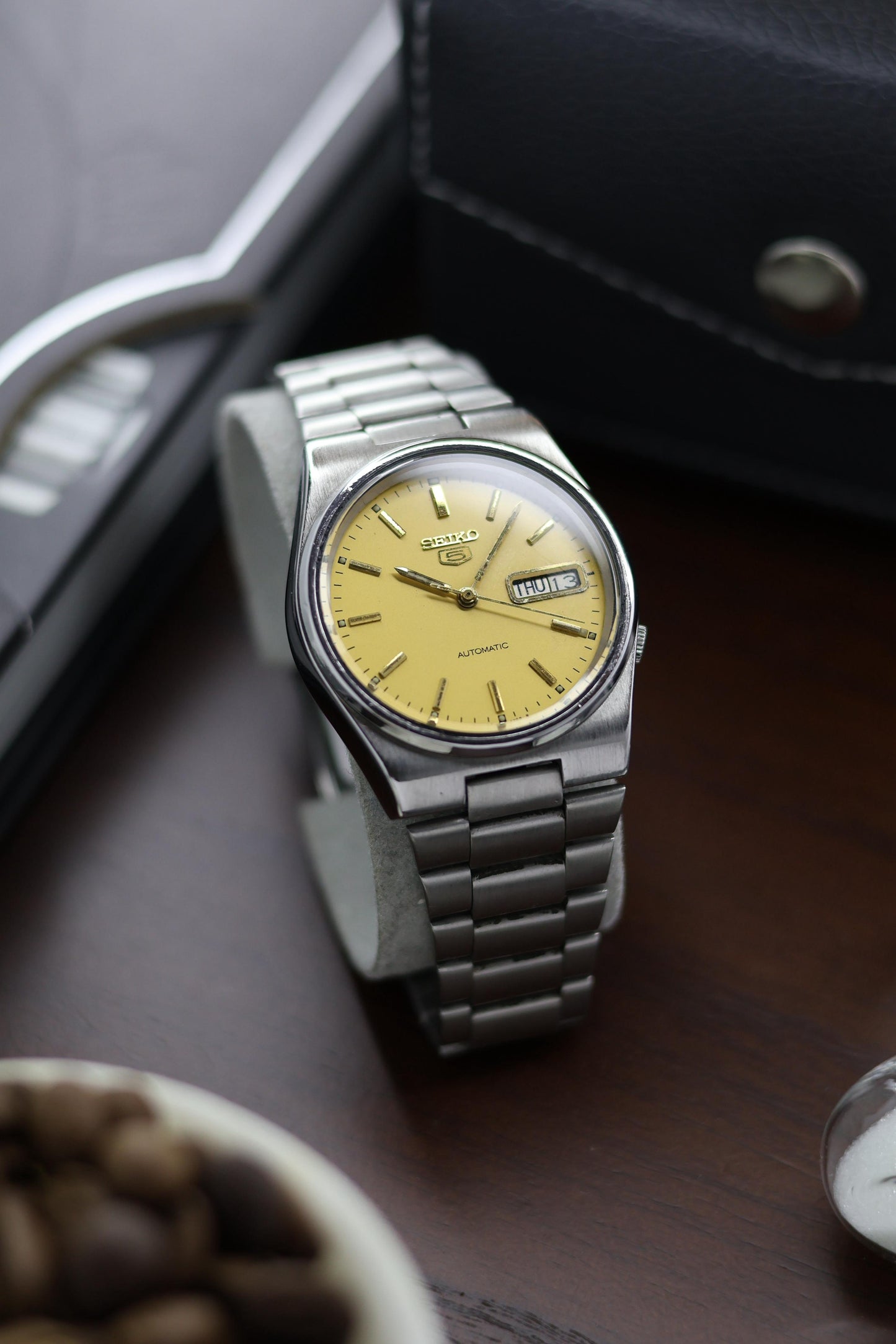 1991 Seiko 5 Yellow Dial - Automatic Vintage Watch (Pre Owned) - A260