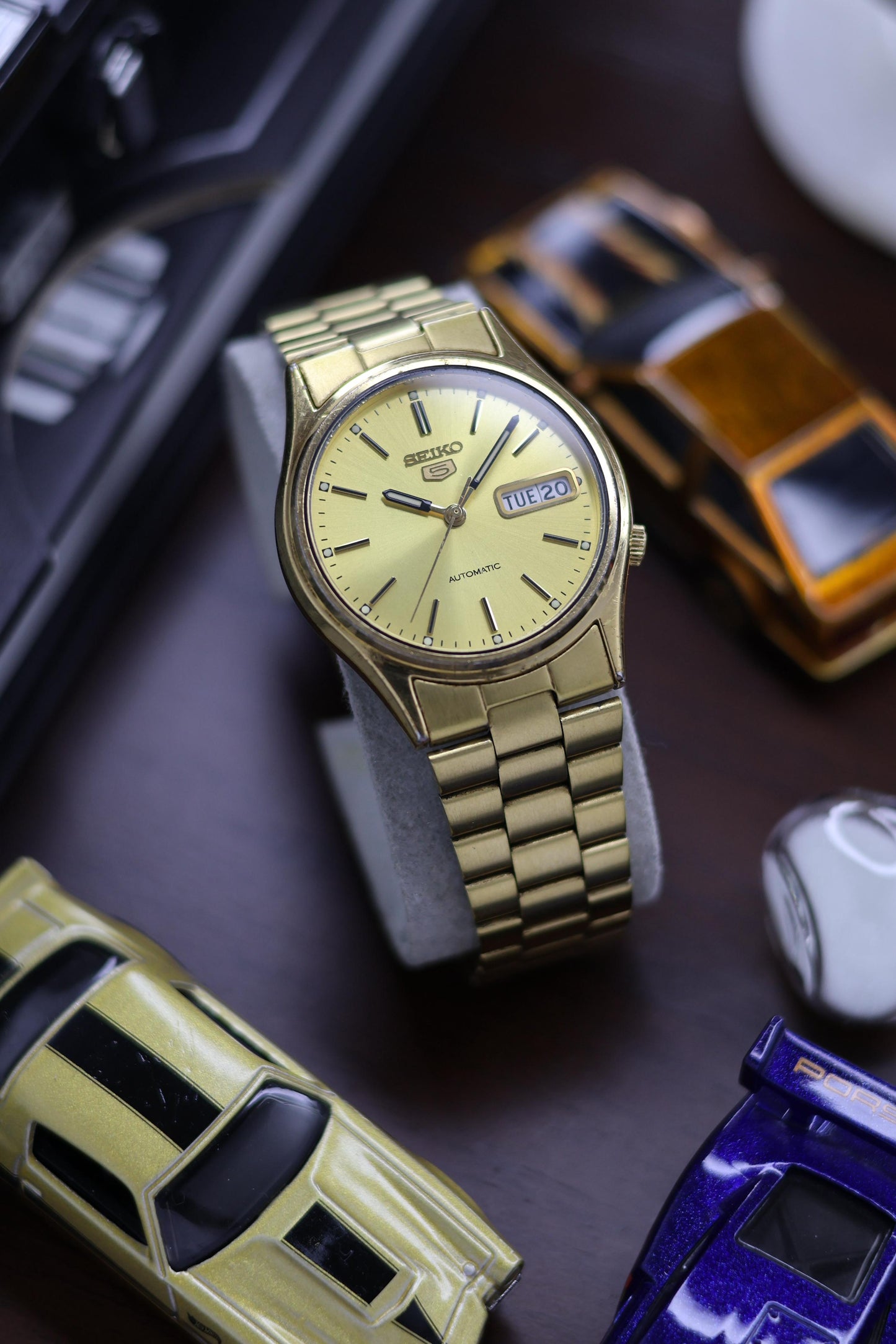 (Super Rare) Seiko 5 SNXJ68 Gold Sunray Dial with Glass Back - Automatic Vintage Watch (Pre Owned) - SE425