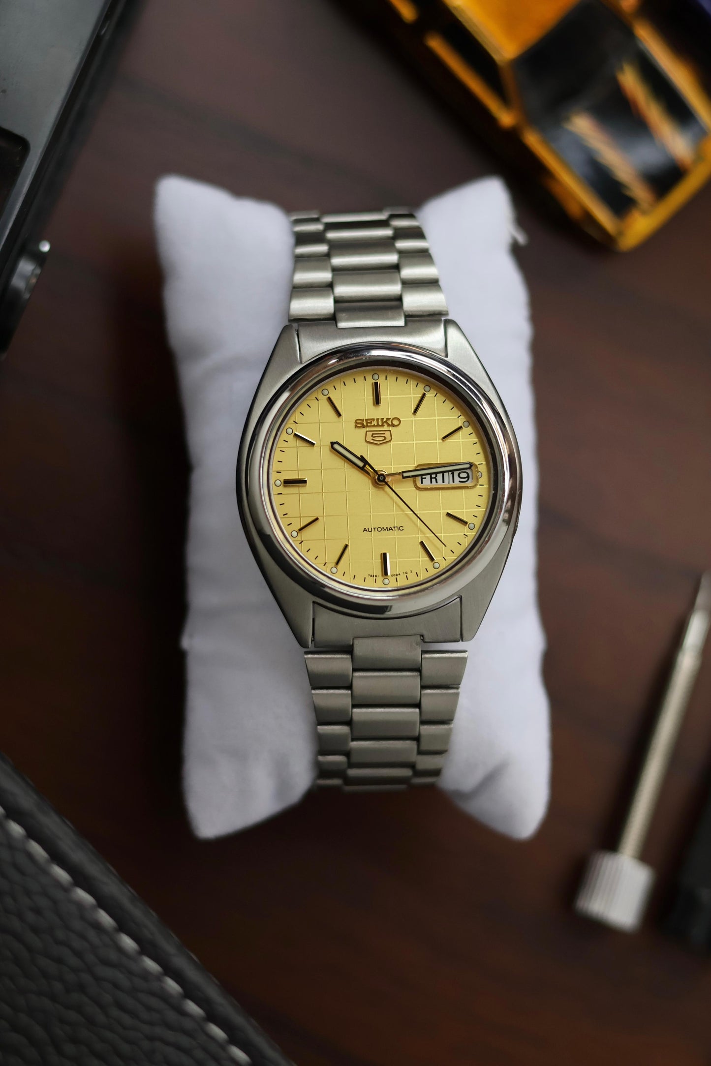(Super Rare) Seiko 5 Gold Graph Dial with Glass Back (Pre Owned)
