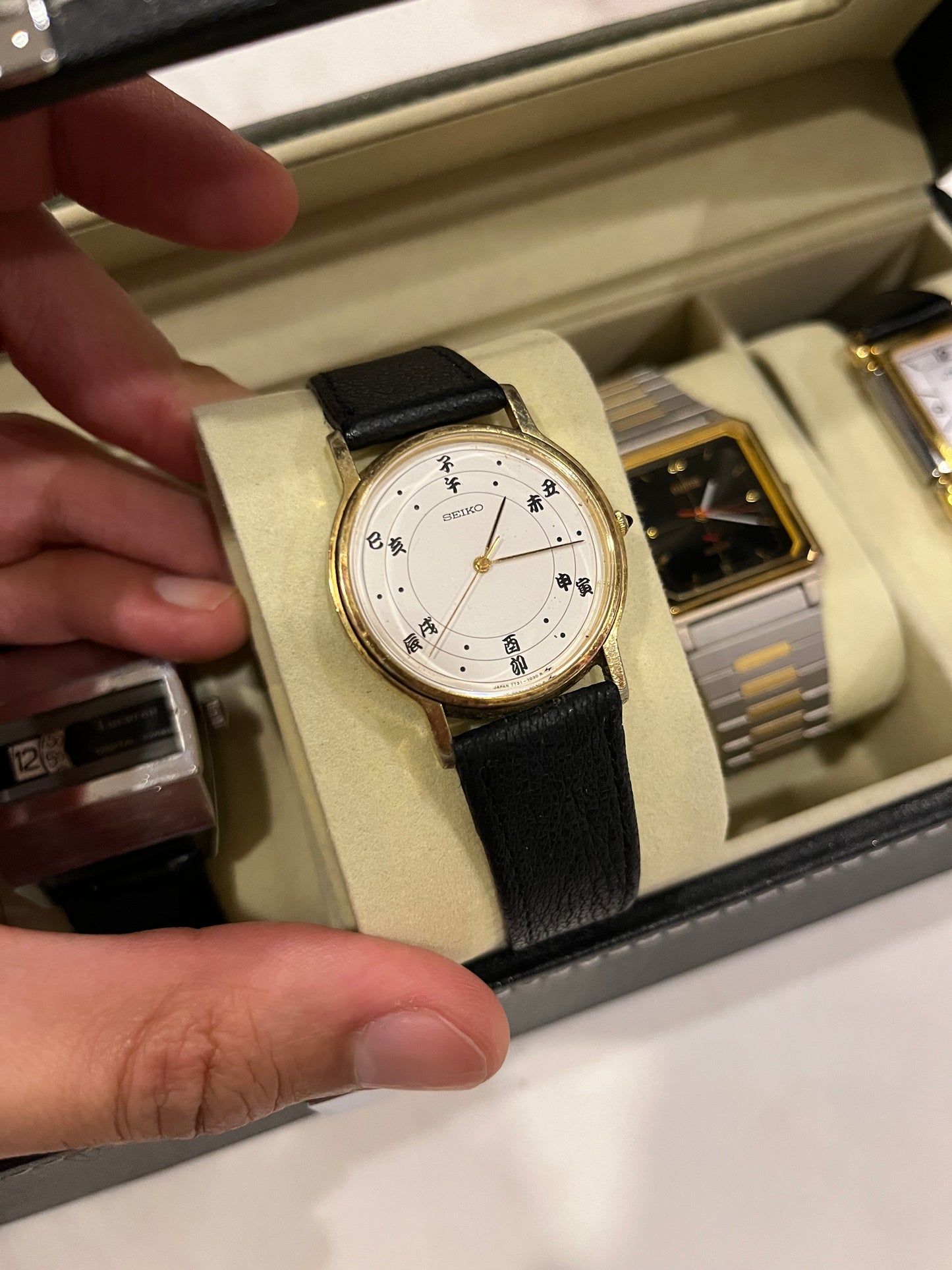 (Extremely Rare) 1984 Vintage Seiko Dolce December Kincho 100th Anniversary JDM (Pre Owned)