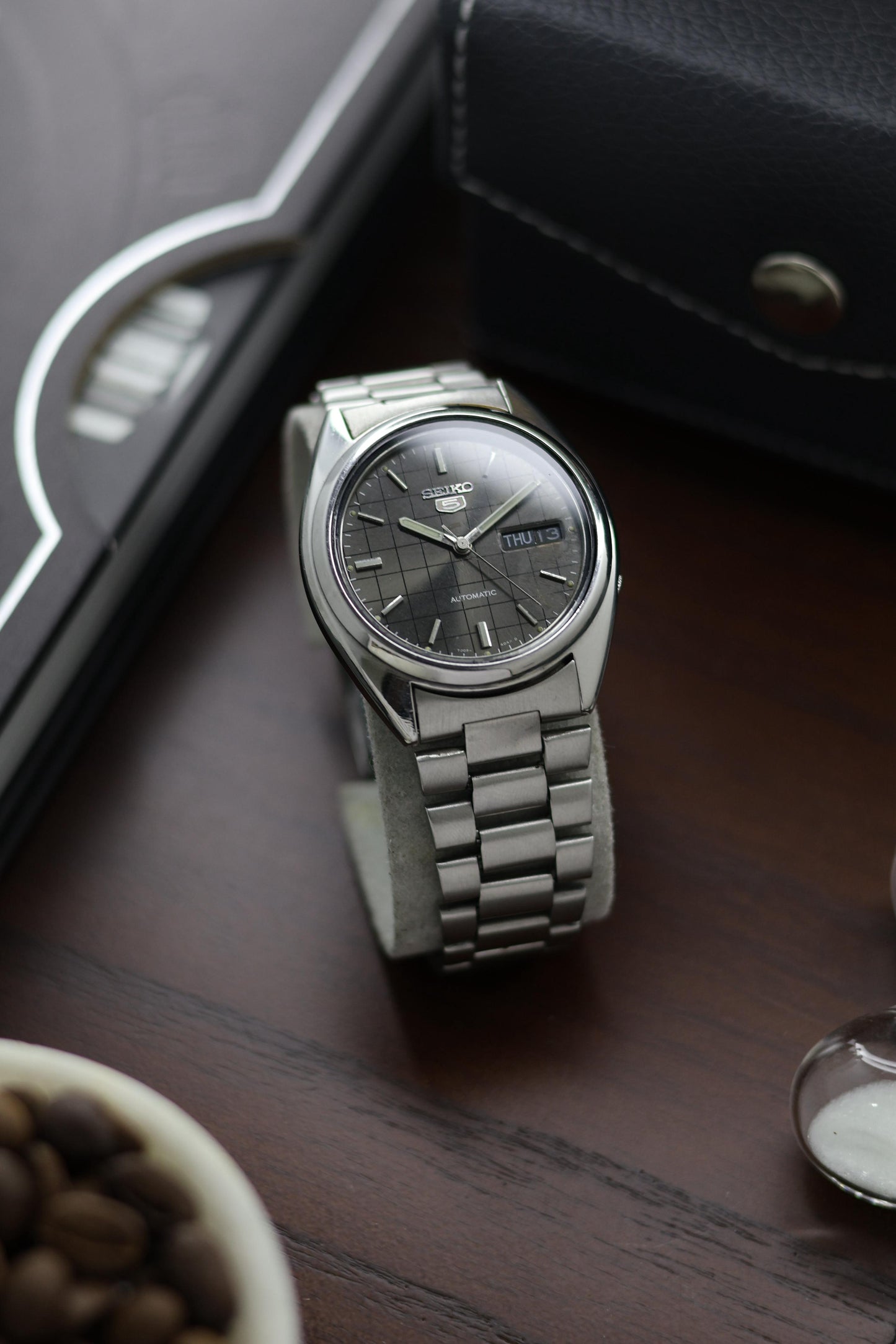 1988 Seiko 5 Dark Grey Graph Dial - Automatic Vintage Watch (Pre Owned) - A313