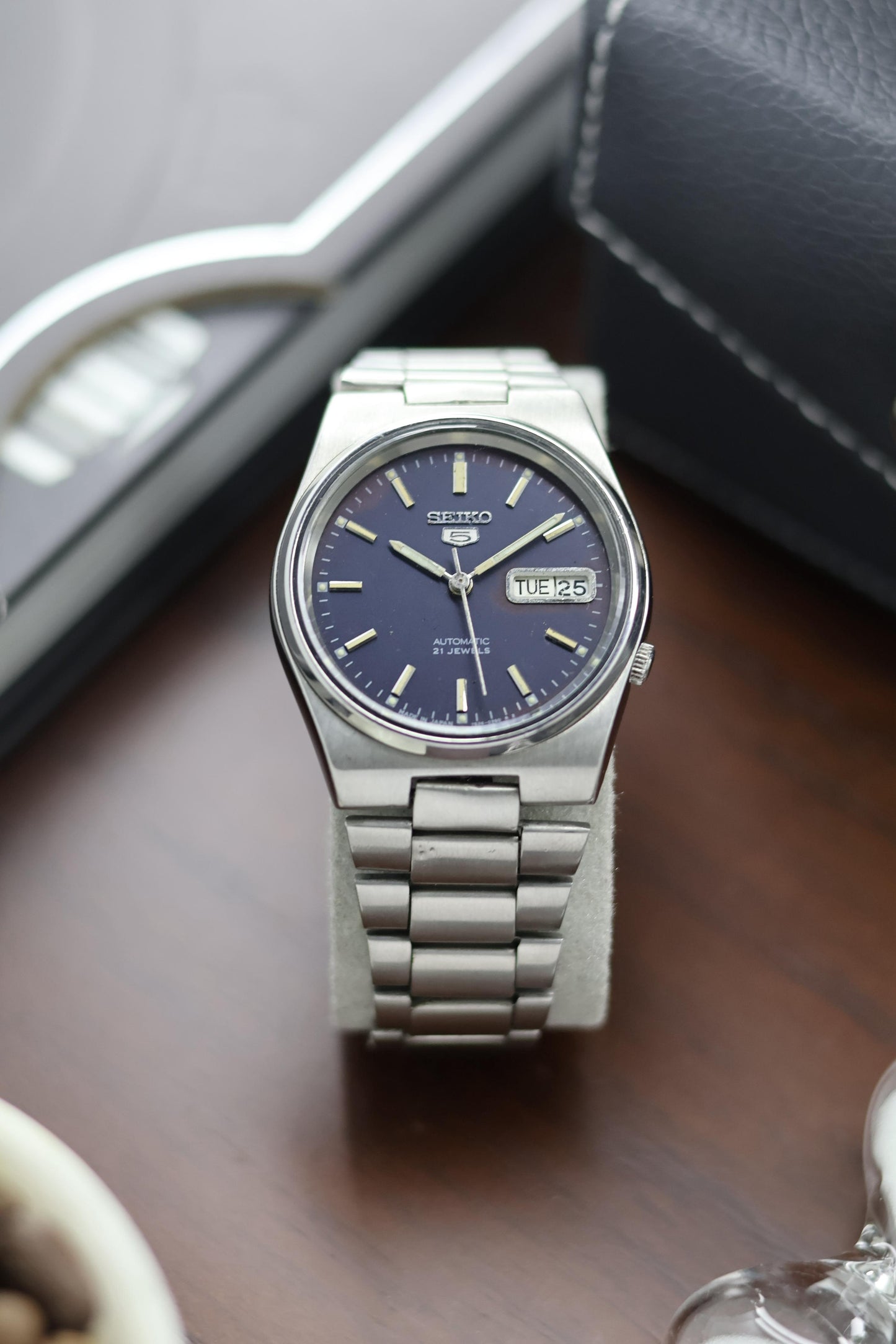 Seiko 5 Navy Blue Dial - Automatic Vintage Watch (Pre Owned) - A319