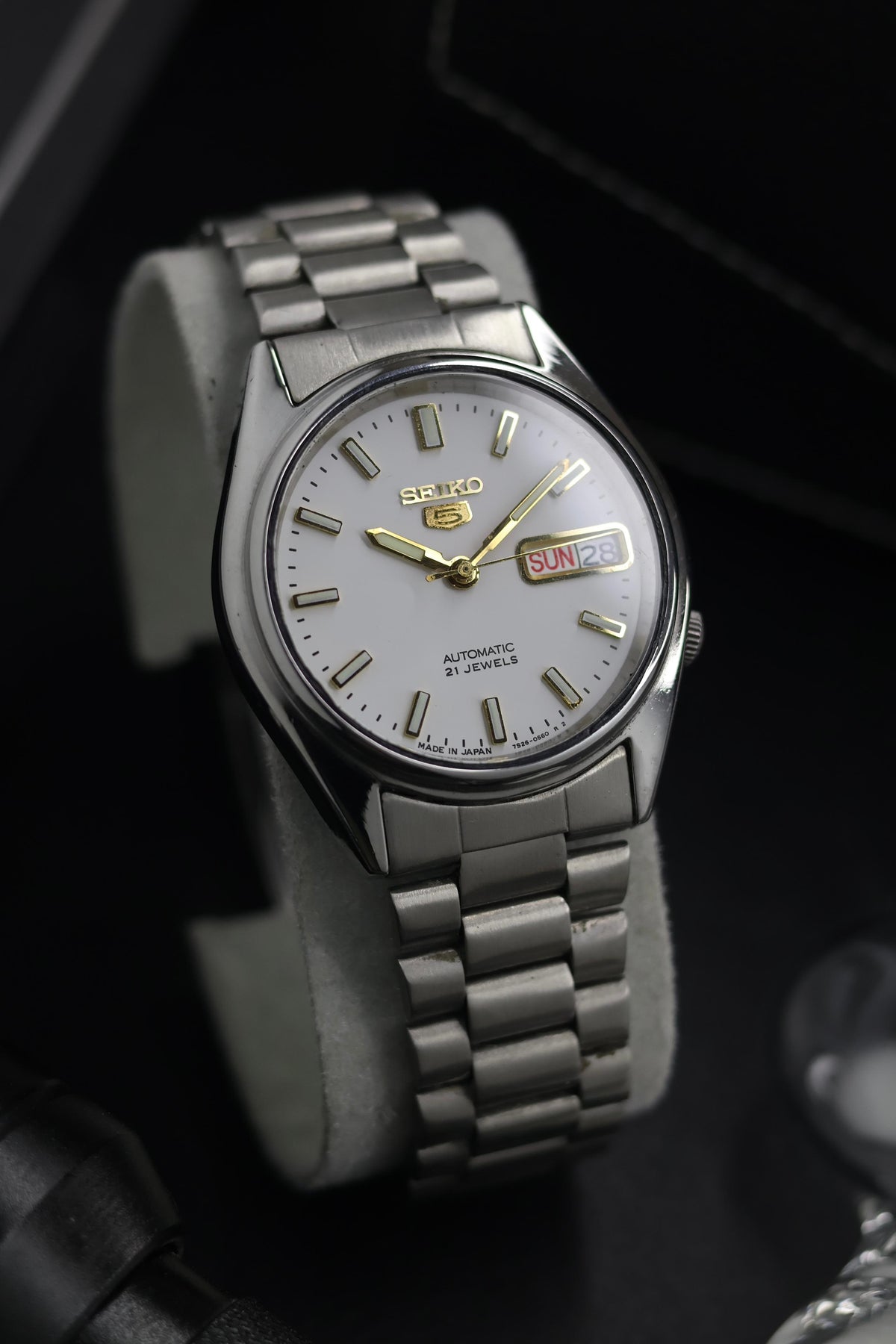 (Super Rare) 1997 Seiko 5 White Dial - Automatic Vintage Watch (Pre Owned) - SE771