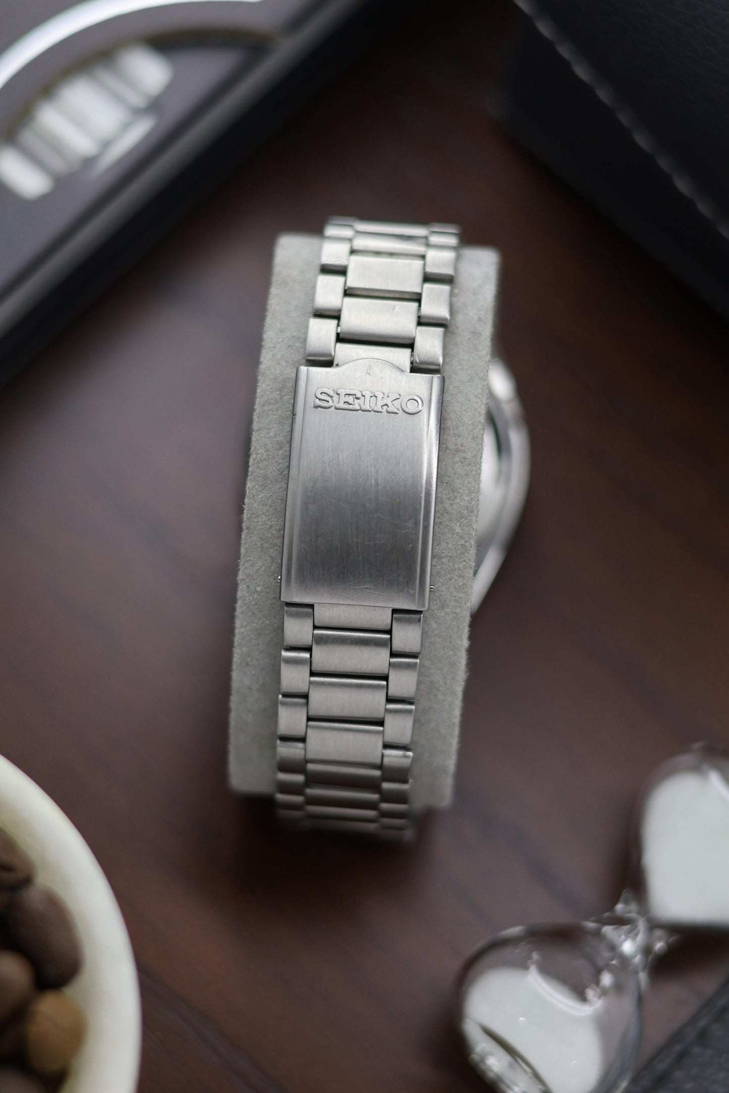 (Super Rare) Seiko 5 SNXS75 Grey Sunburst Dial with Glass Back - Automatic Vintage Watch (Pre Owned) - A158