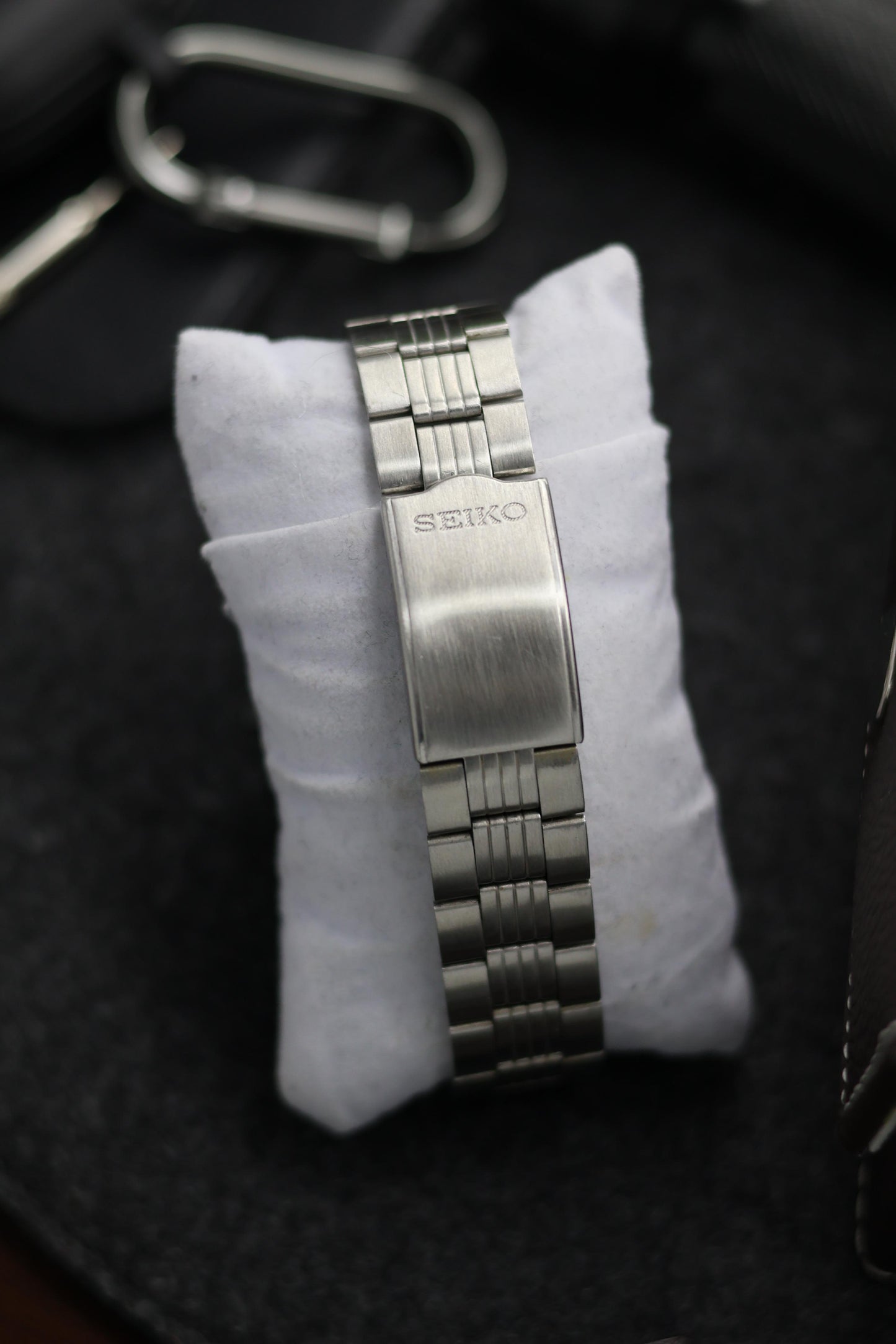 1996 Seiko 5 Silver Sunray Dial - Automatic Vintage Watch (Pre Owned)