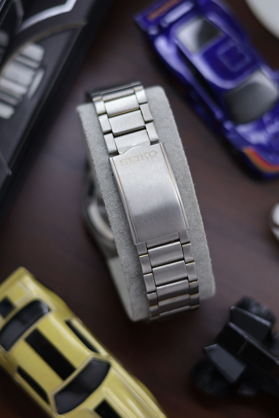 (Super Rare) 1986 Seiko 5 Navy Blue Motif Dial - Automatic Vintage Watch (Pre Owned) - SE493