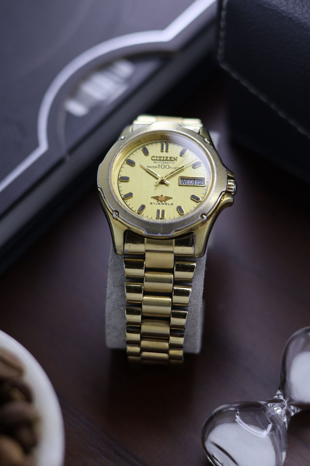 (Super Rare) Citizen Automatic 100M Champagne Dial with Glass Back - Automatic Vintage Watch (Pre Owned) - SE458