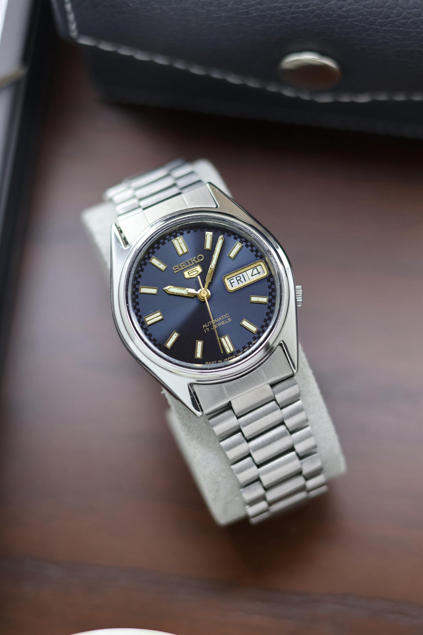 (Super Rare) 1984 Seiko 5 Blue Sunray Dial - Automatic Vintage Watch (Pre Owned) - A254