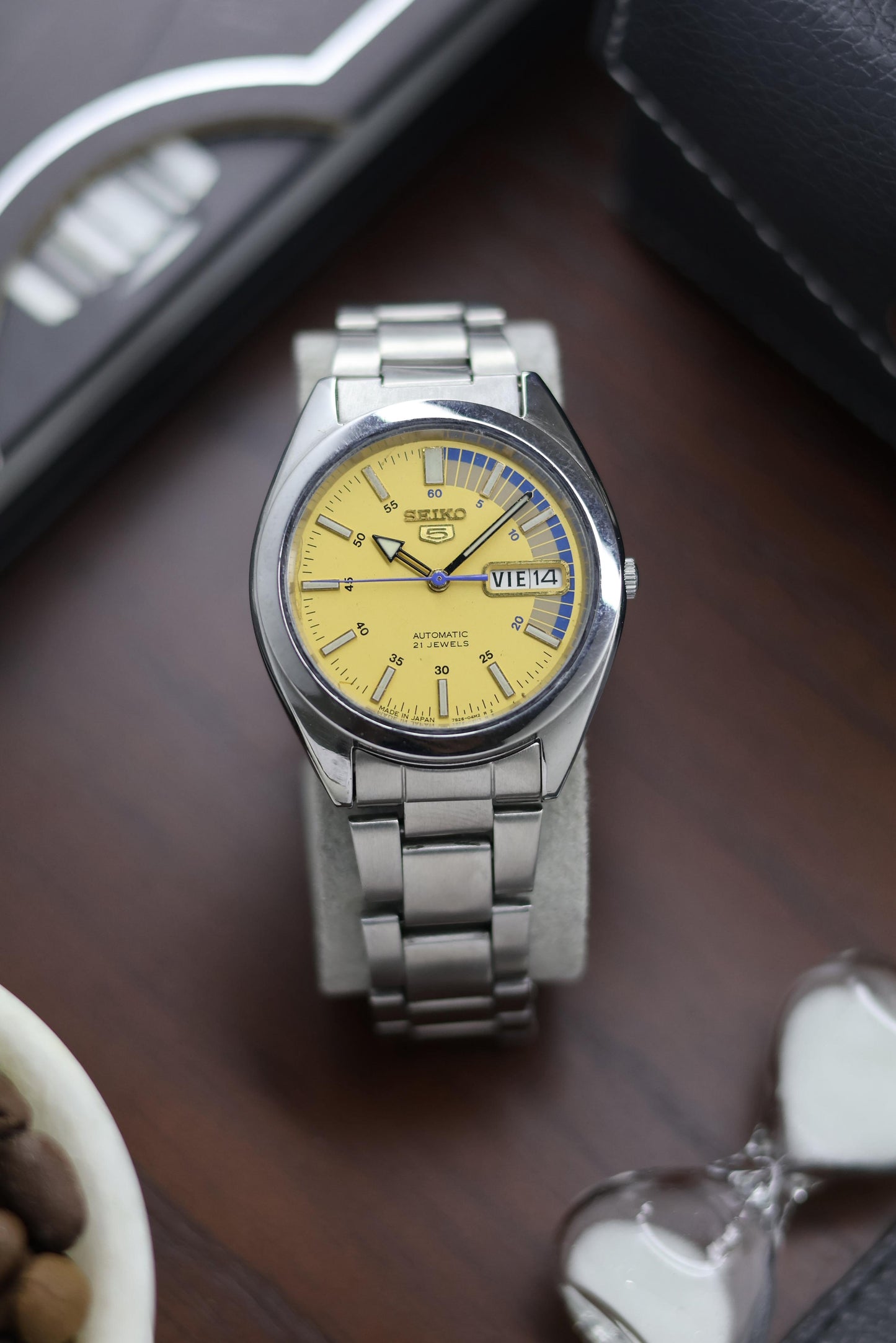 (Super Rare) Seiko 5 Yellow Racing Dial with Glass Back - Automatic Vintage Watch (Pre Owned) - A259