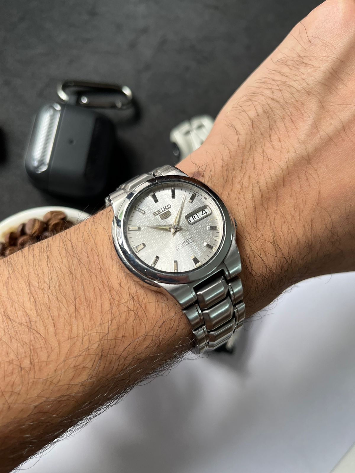 (Super Rare) Seiko 5 Silver Textured Dial with Glass Back (Pre Owned)