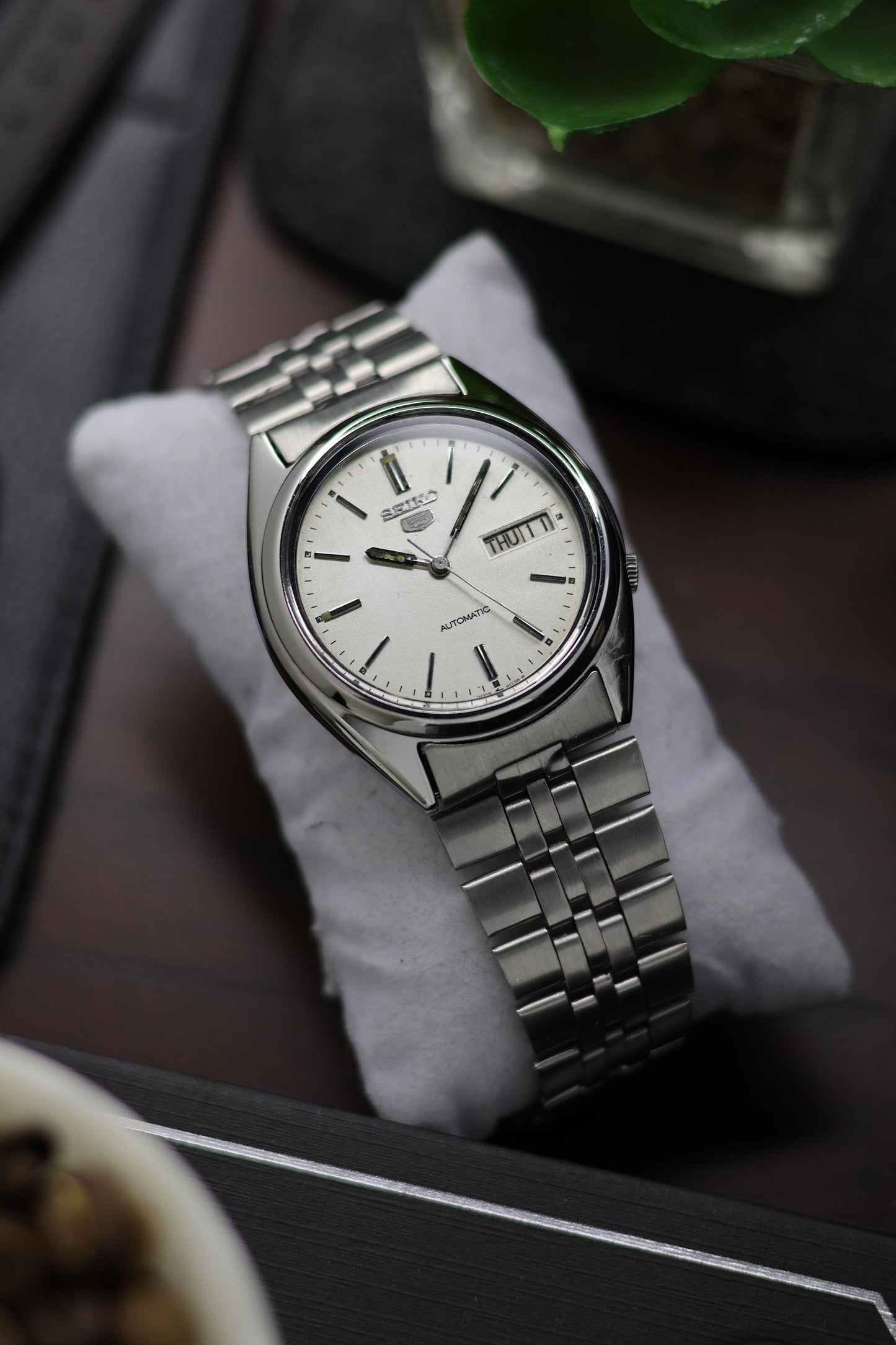 1988 Seiko 5 White Dial - Automatic Vintage Watch (Pre Owned)