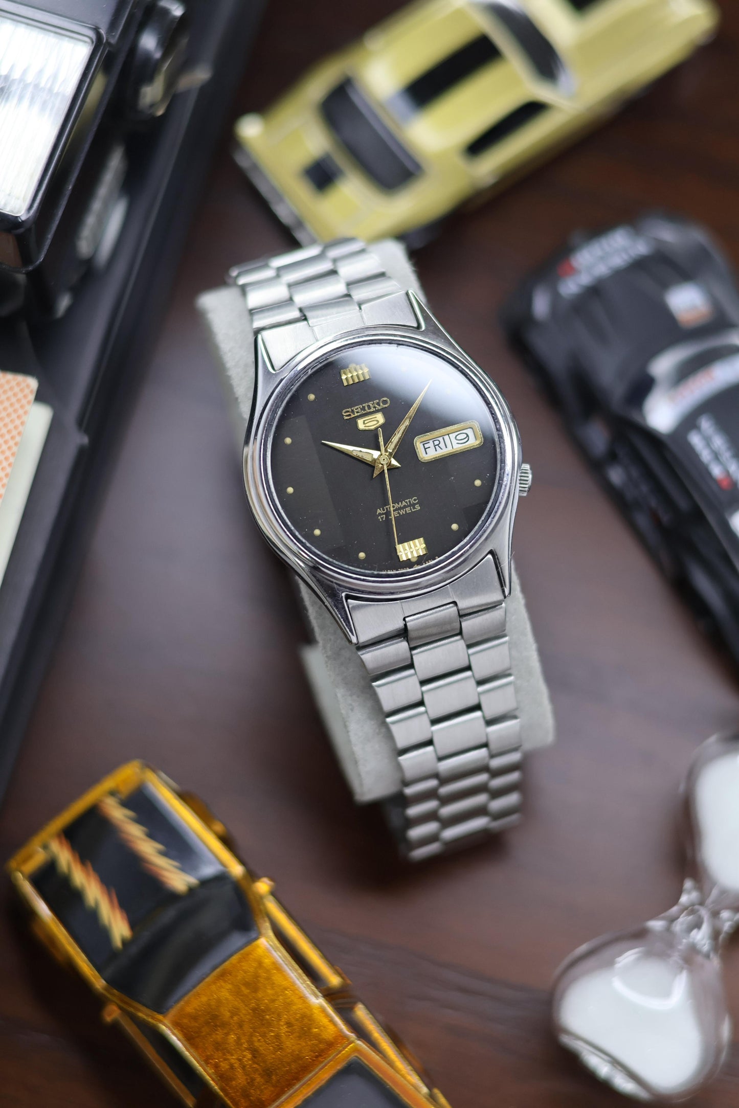 1984 Seiko 5 Black Motif Dial - Automatic Vintage Watch (Pre Owned) - SE494