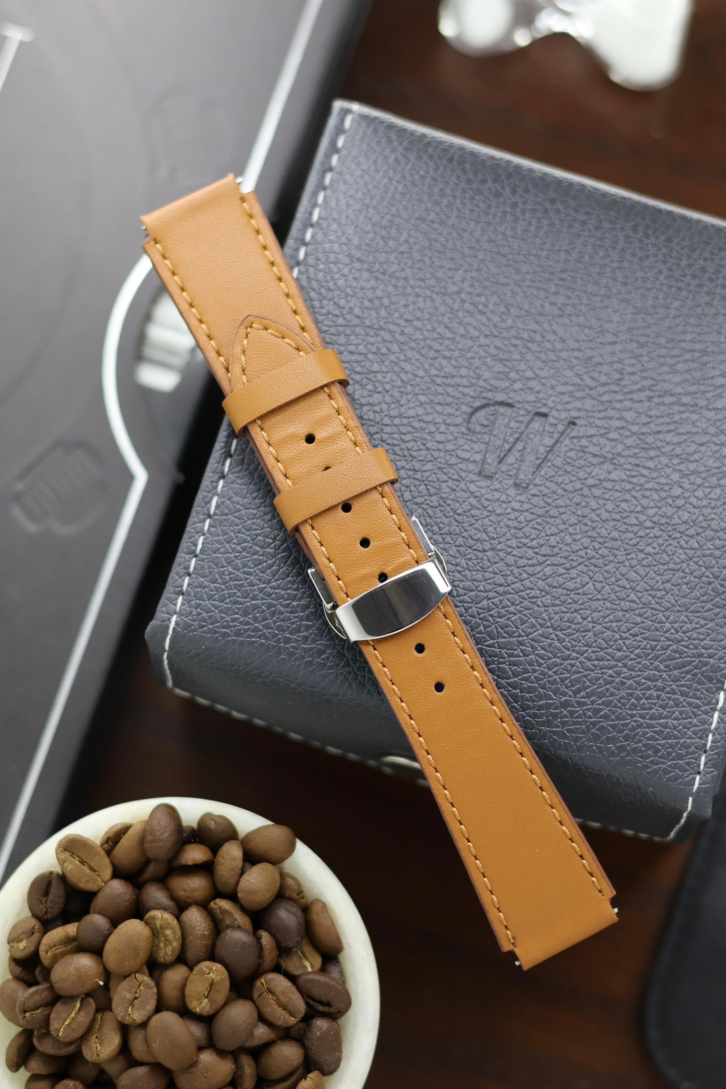 Premium Fitted 18mm Quick-Release Leather Strap + FREE Strap Tool!